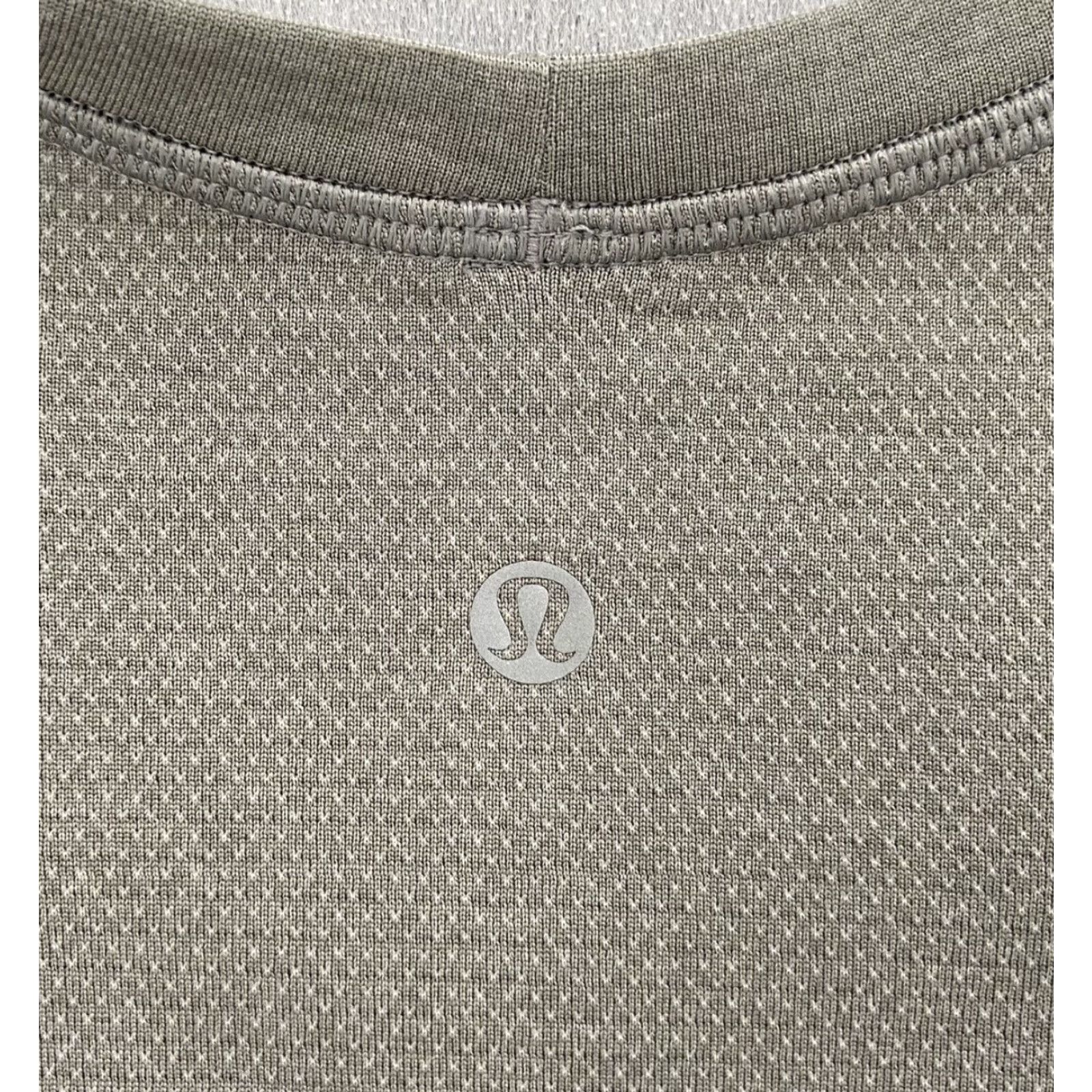 Lululemon Lululemon Metal Vent Tech Shirt Men XL Heather Gray Short Sleeve Active Top Cross Training Gym Running Athleisure Mens Size US XL / EU 56 / 4 - 7 Thumbnail
