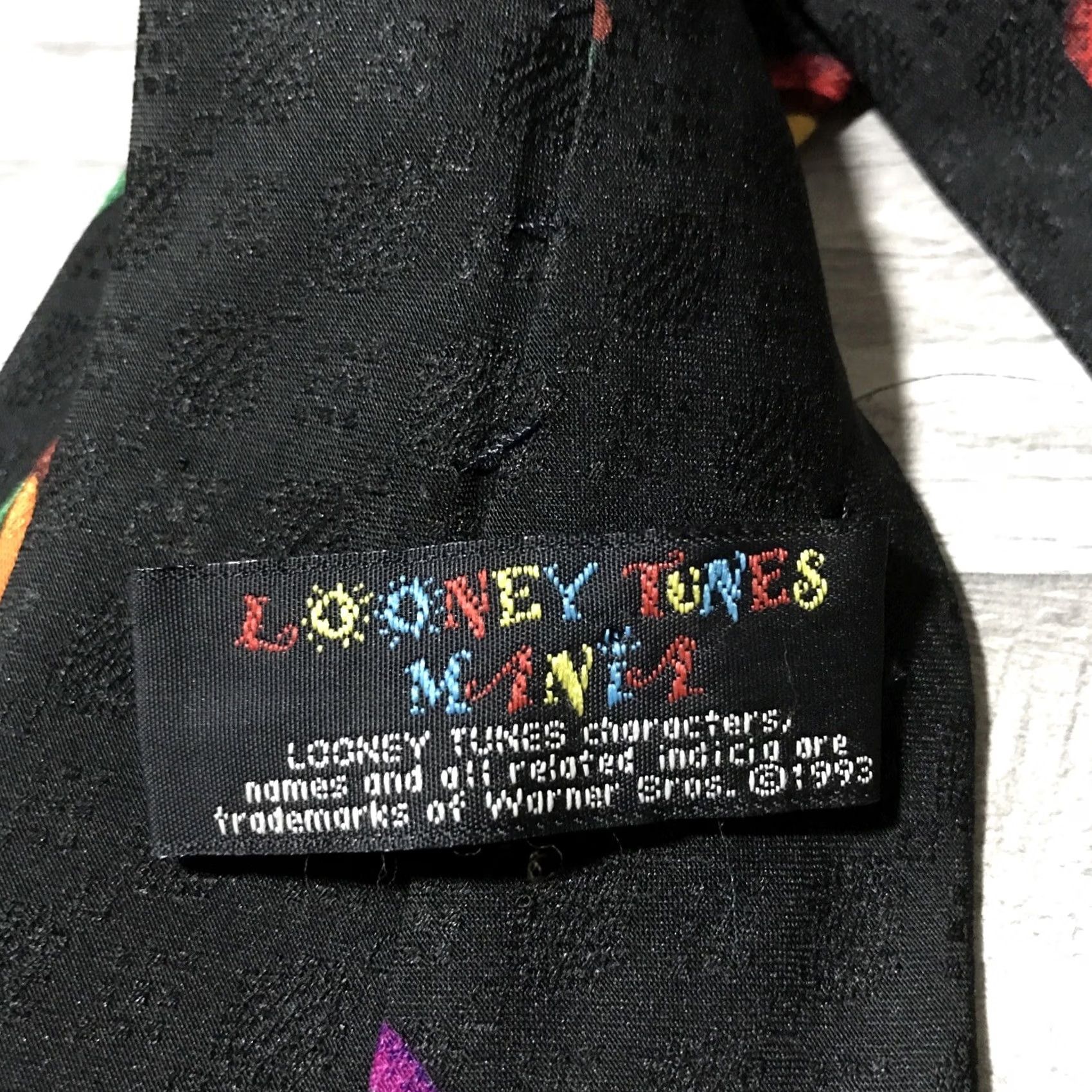Vintage VINTAGE Looney Tunes Tie Wiley Coyote 100% Silk Black Men Tie Classic Width Vintage 1993 - Looney Tunes Theme, Logo, Woven Pattern, Solid Size ONE SIZE - 2 Thumbnail