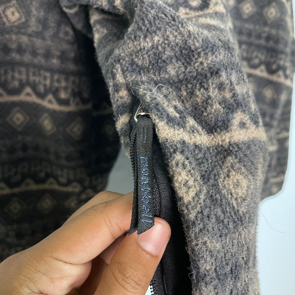Montbell Montbell Navajo Climaplus Gore Wind Stopper Size US M / EU 48-50 / 2 - 13 Thumbnail
