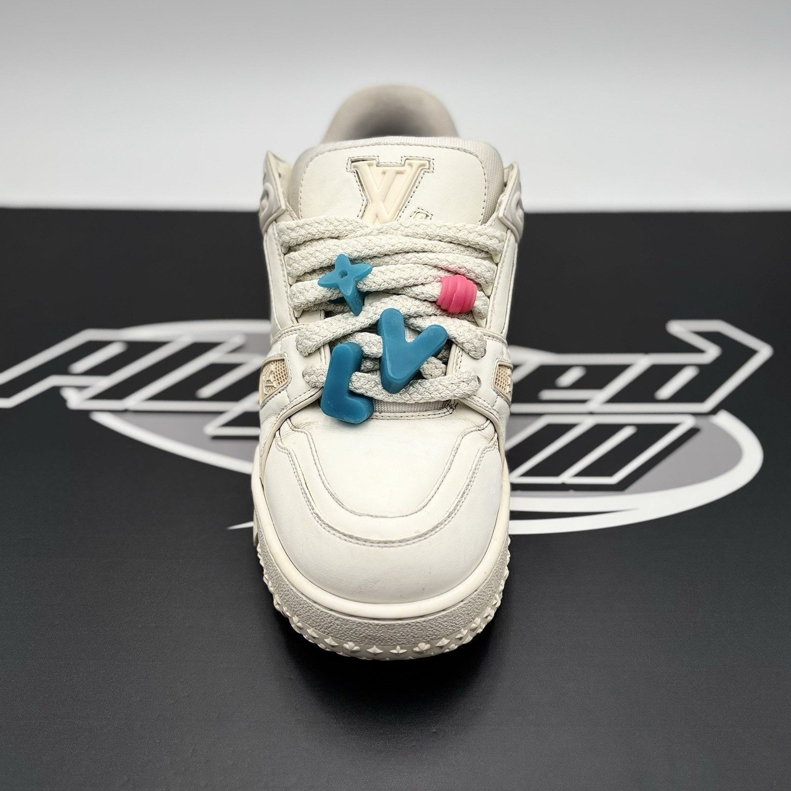 Louis Vuitton (10-10.5 US) Louis Vuitton Maxi Trainer ' White ' Size US 10 / EU 43 - 5 Thumbnail