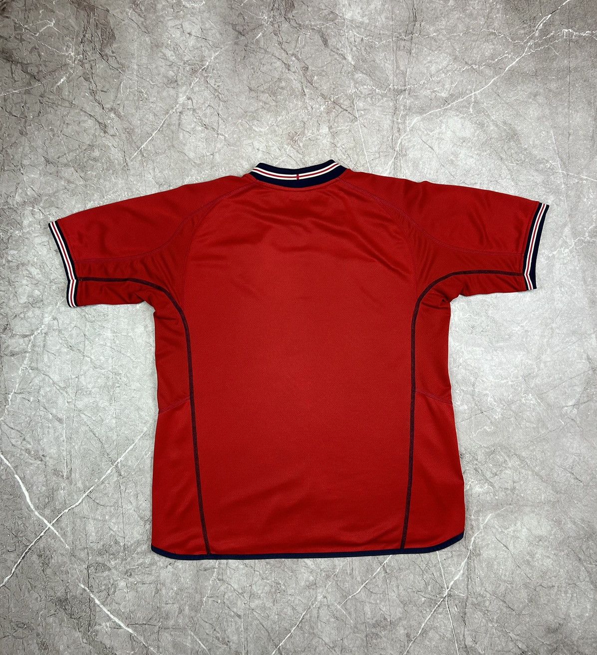 Umbro × Vintage Vintage Umbro England 2004 reversible soccer jersey Size US L / EU 52-54 / 3 - 8 Thumbnail
