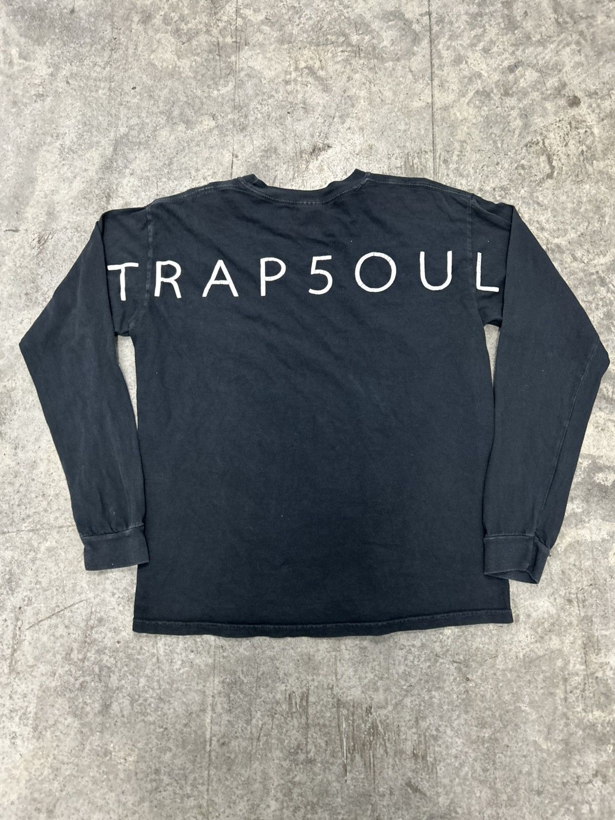 Rap Tees Rare 2015 Bryson tiller long sleeve Size US M / EU 48-50 / 2 - 1 Thumbnail