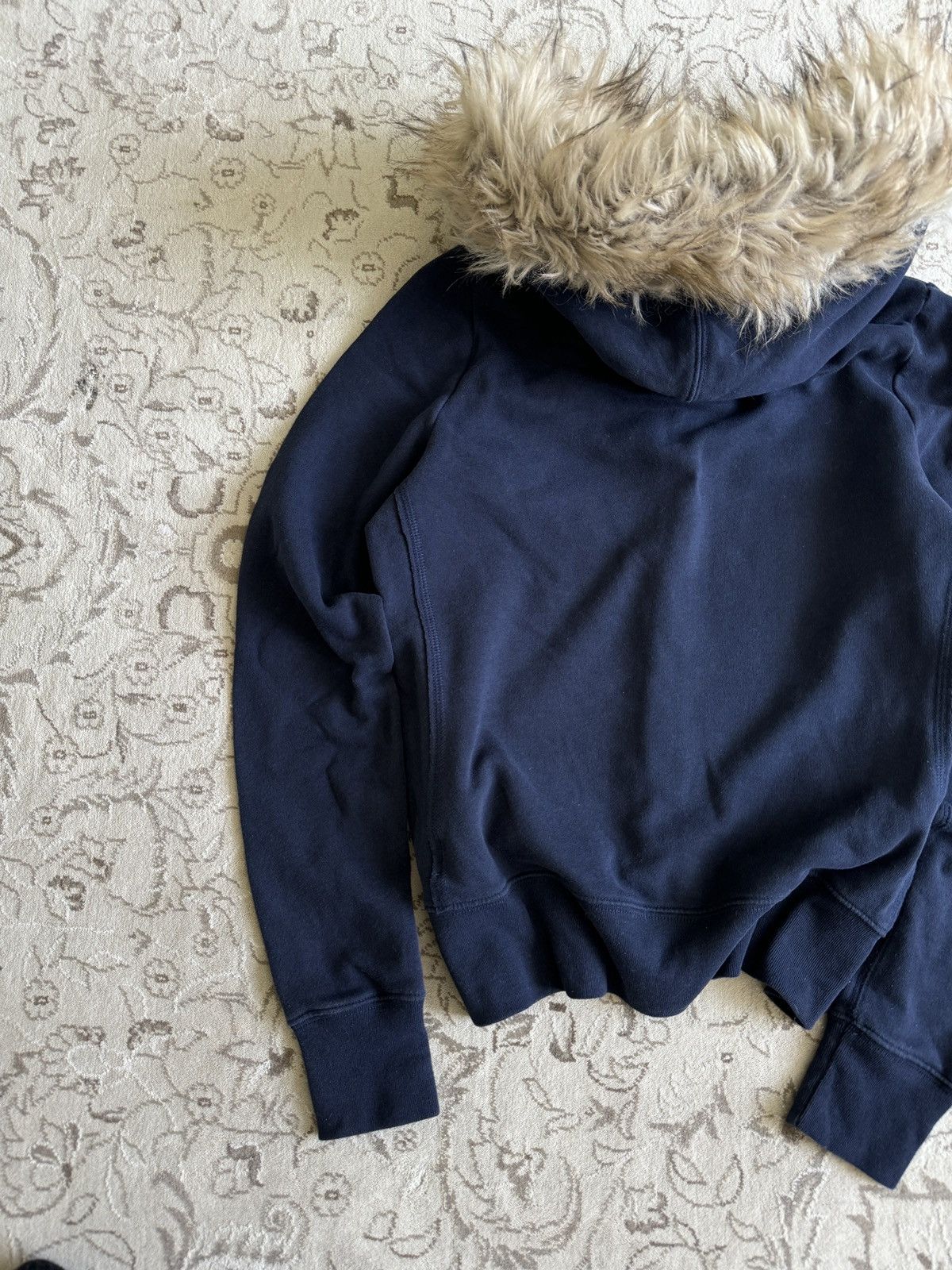 Abercrombie & Fitch Vintage y2k Abercrombie & Fitch Fur Zip Hoodie Ifsixwasnine Size L / US 10 / IT 46 - 10 Thumbnail