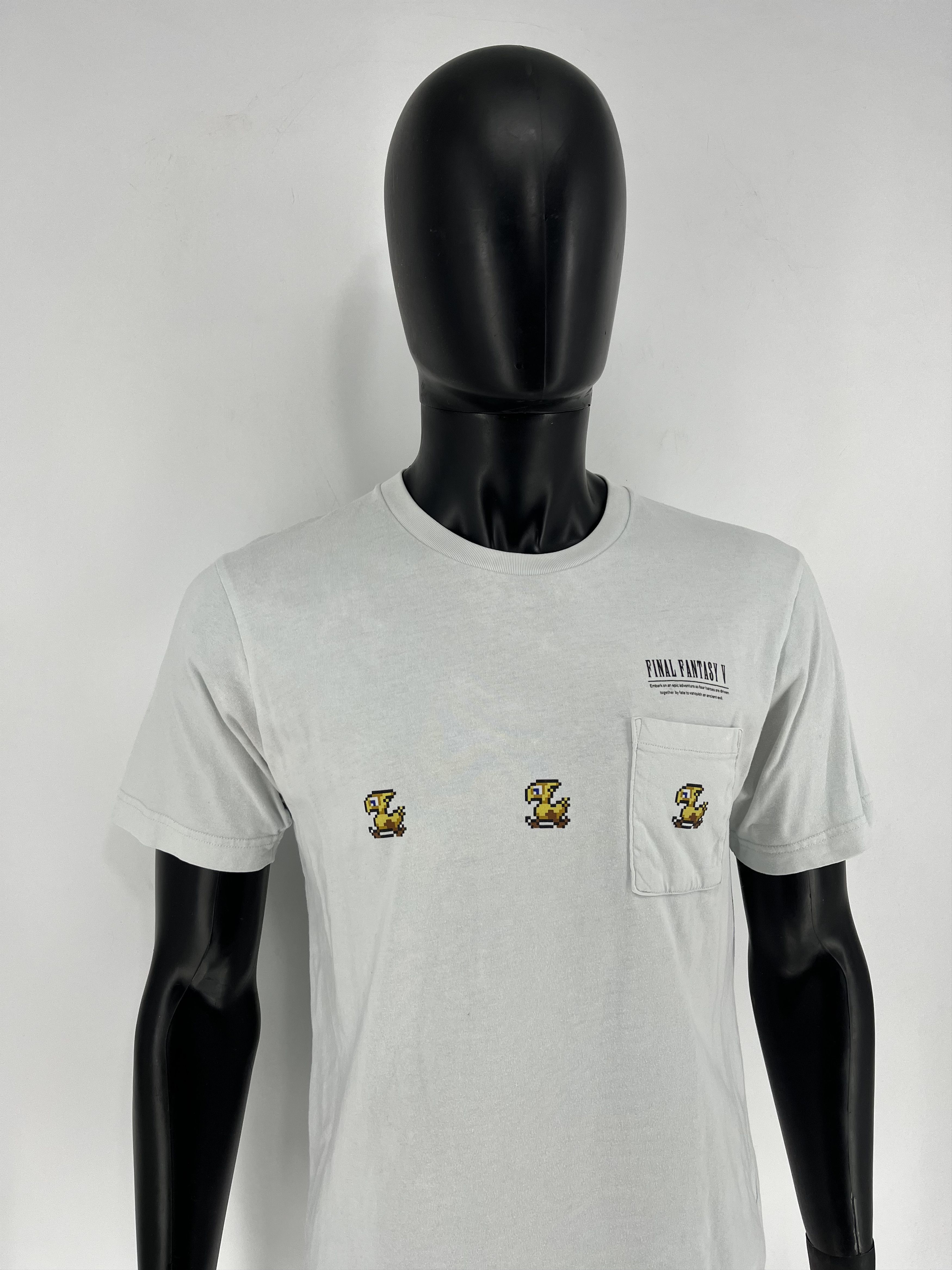 Anime Vintage Y2K Anime Final Fantasy V Tshirt by Uniqlo SIZE-S Size US S / EU 44-46 / 1 - 4 Thumbnail