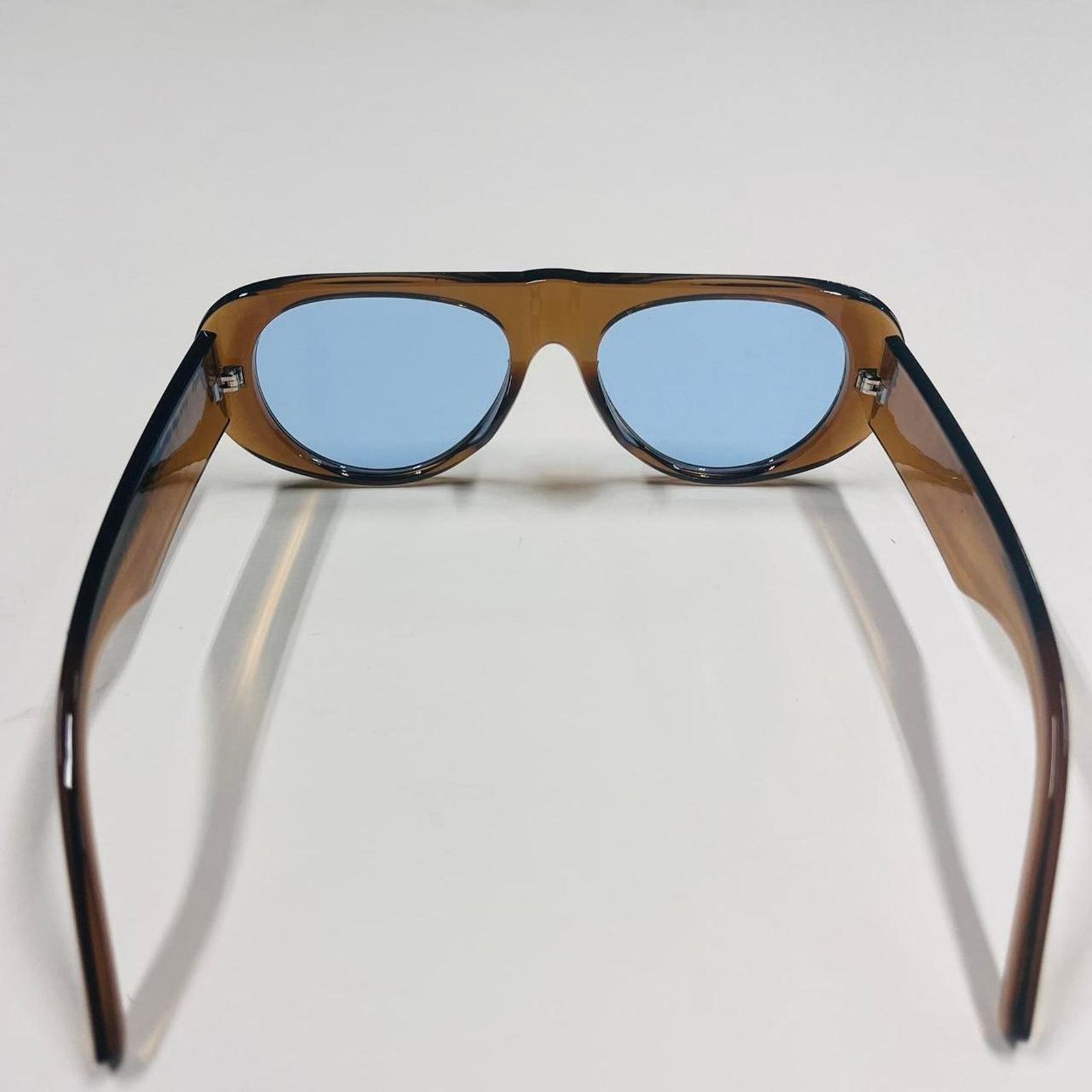 Vintage Y2k vintage retro style clear brown and blue sunglasses Size ONE SIZE - 4 Thumbnail