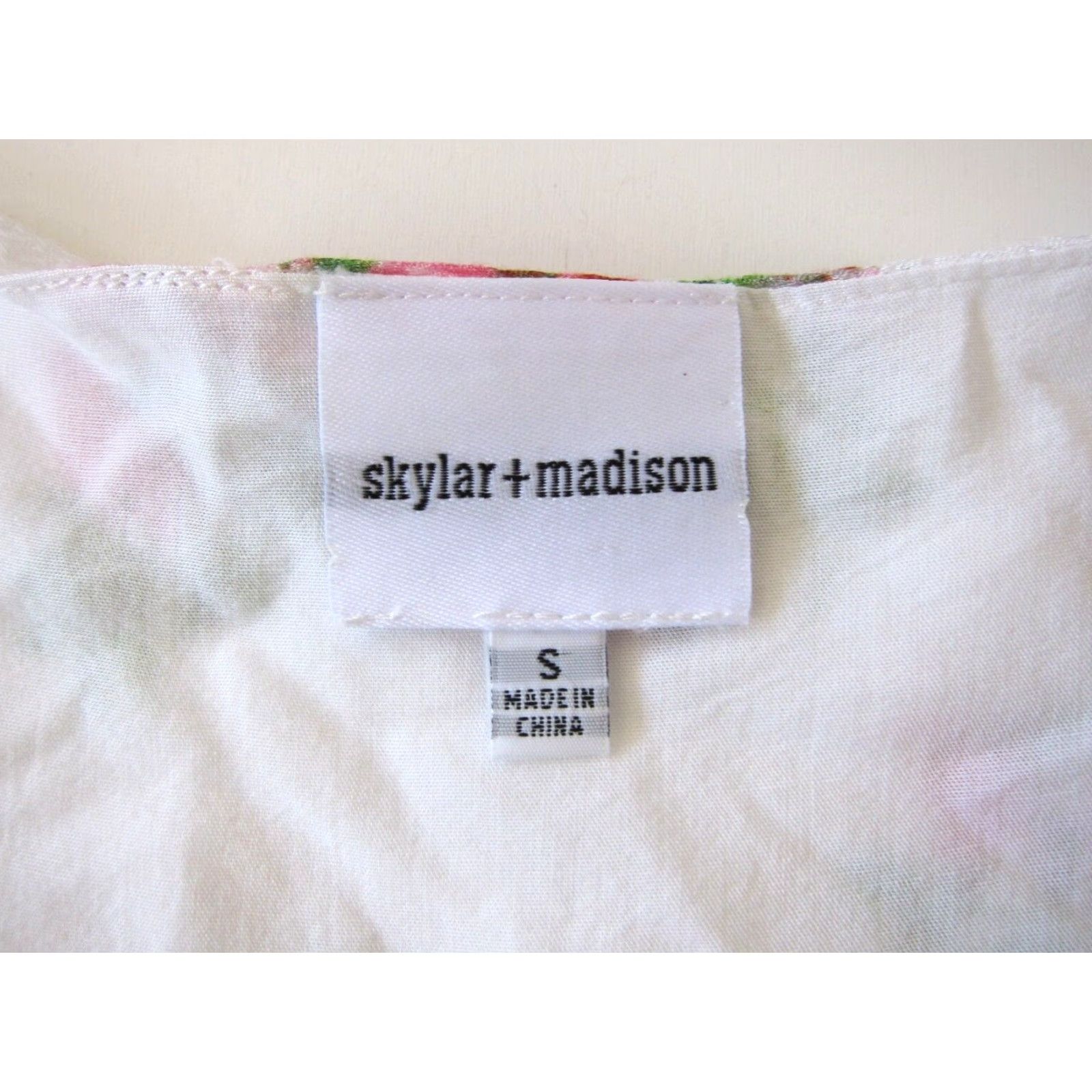 Madison Skylar + Madison Wrap Dress Shirt Womens Small Pink Floral Ruffle V-Neck Short Sleeve Size S / US 4 / IT 40 - 4 Thumbnail