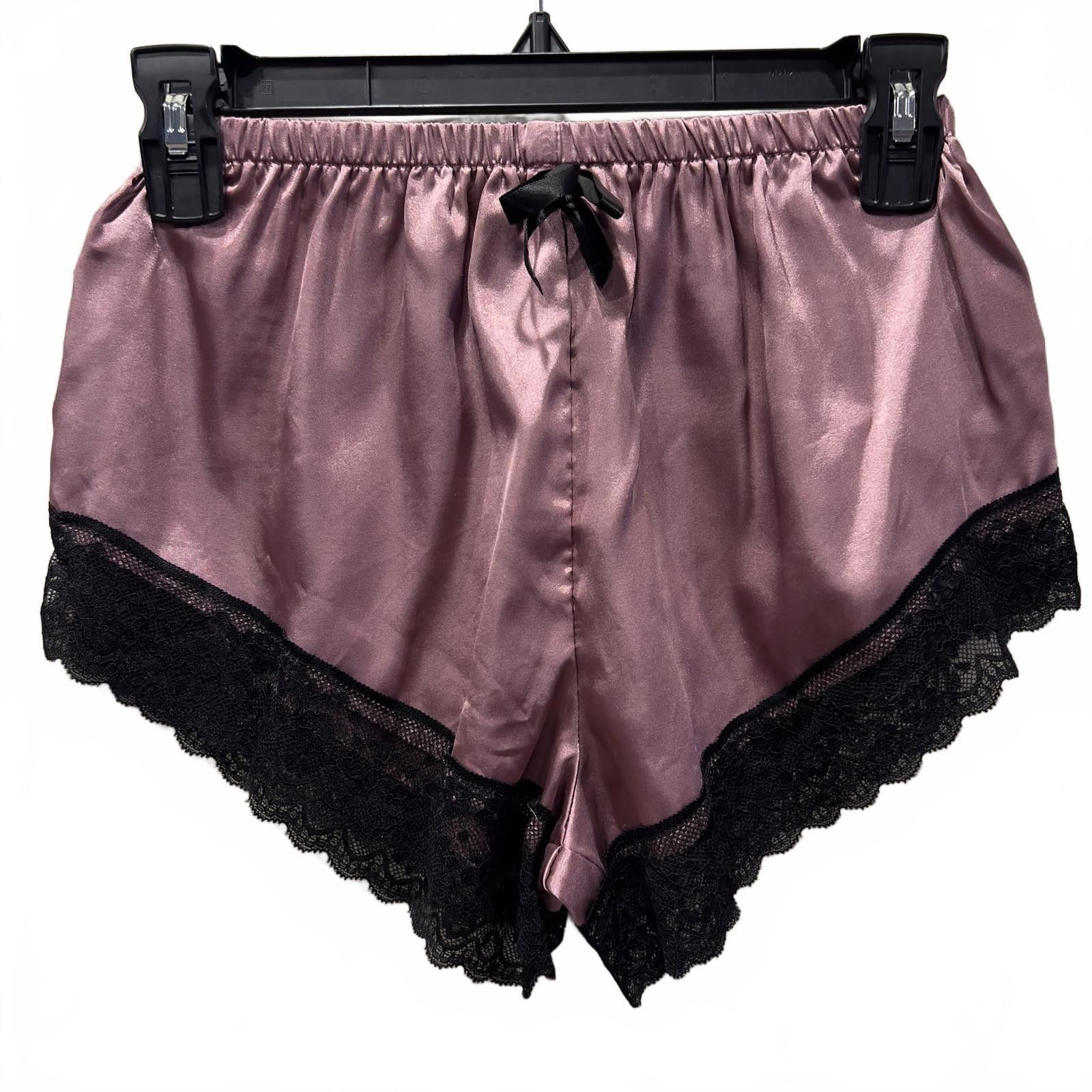Unknown London Women's Satin and Lace Pajama Set - Top and Shorts Size ONE SIZE - 3 Thumbnail