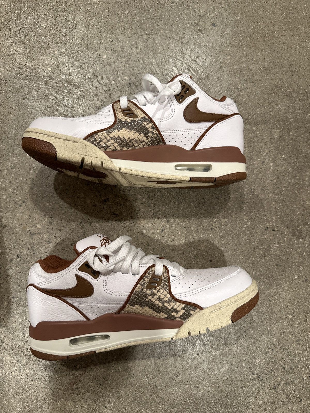 Nike × Stussy Stussy x Nike Air Flight ‘89 Size US 6.5 / EU 39-40 - 2 Thumbnail