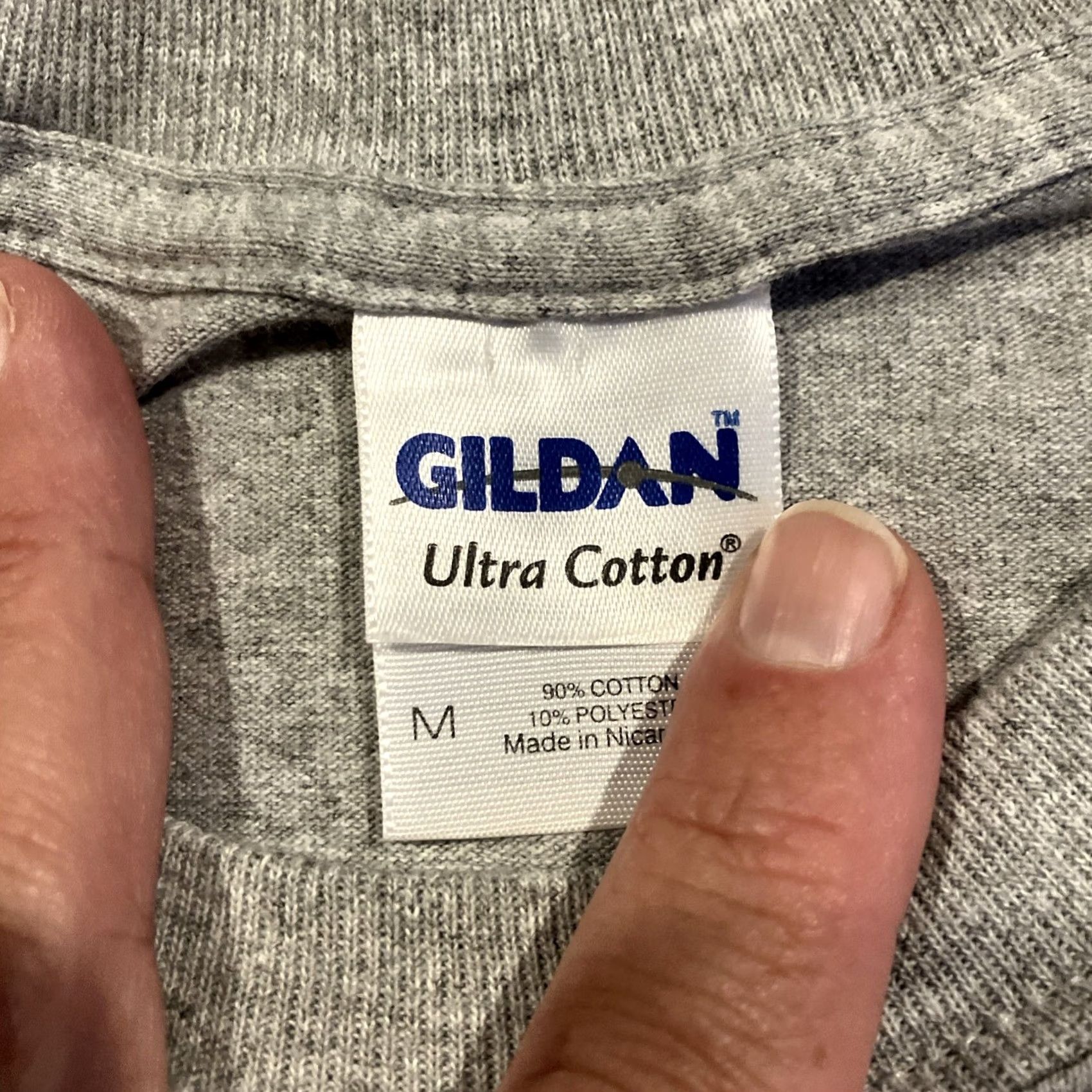 Gildan Vancouver Police Embroidered T Shirt Mens Medium Gray NWOT AWESOME Size US M / EU 48-50 / 2 - 3 Thumbnail