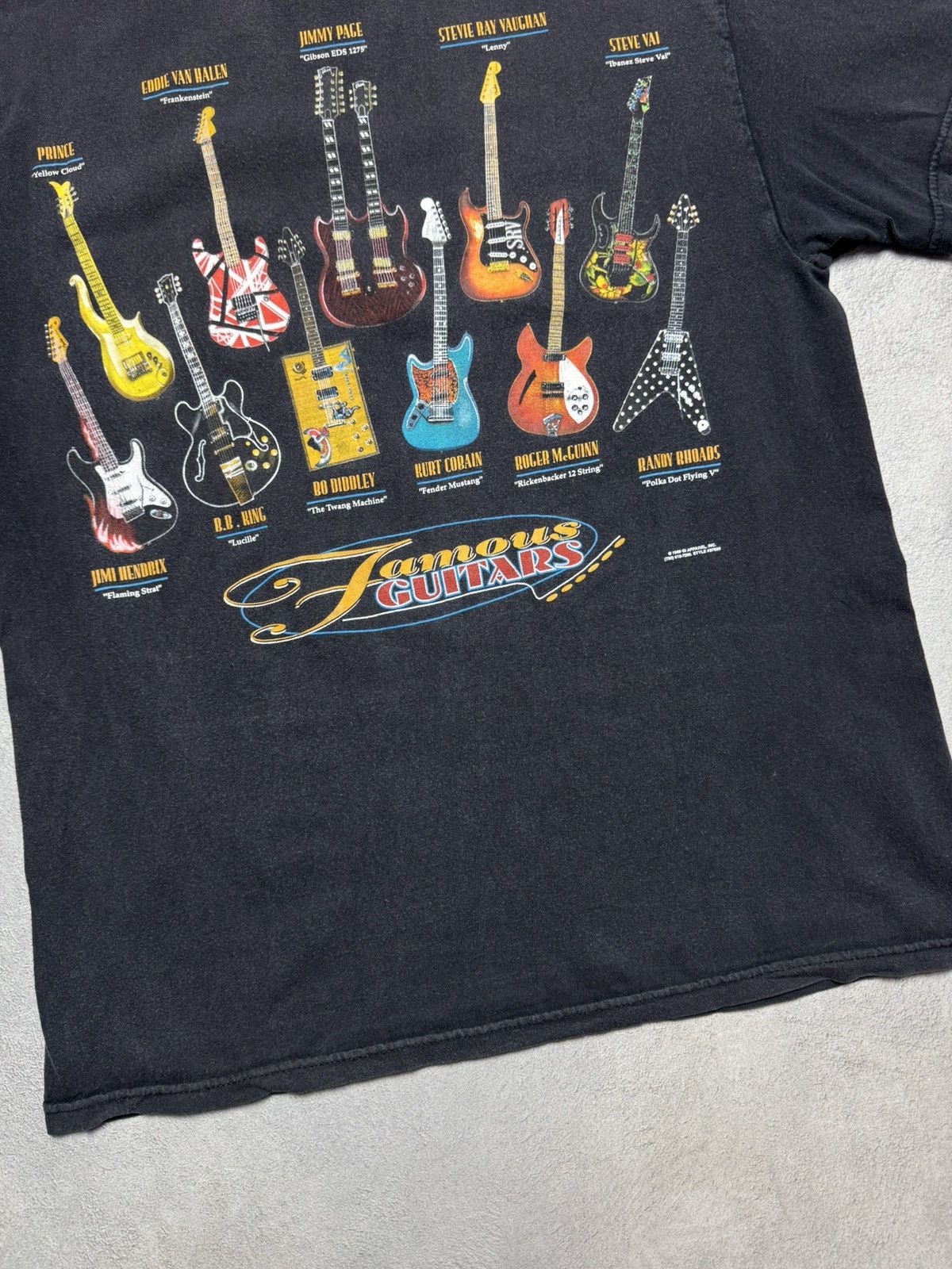 Vintage 1999 Famous Guitars Cotton T-Shirt Big Logo Tennessee River Size US L / EU 52-54 / 3 - 10 Thumbnail