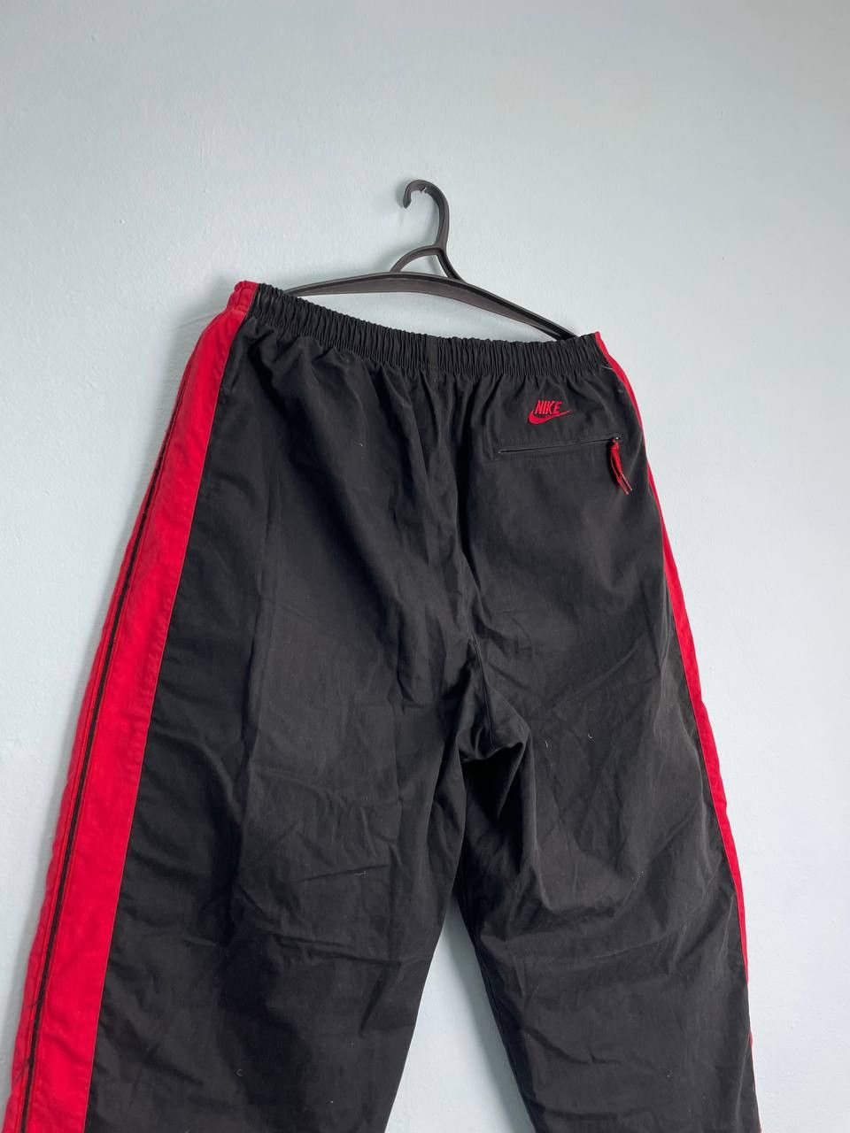 Jordan Brand × Nike 90s Vintage Nike Jordan Rare Tracksuit Pants Black / Red Size US 32 / EU 48 - 6 Thumbnail