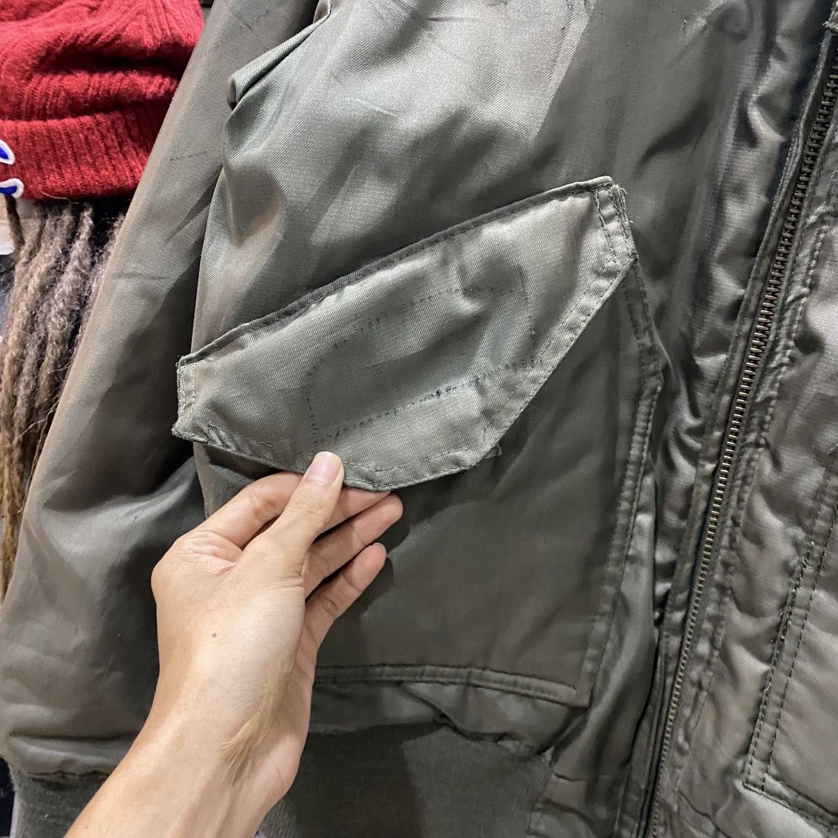 Vintage Vintage 98th Bomb Wing 34th Bomb Squadron Bomber Jacket RARE Size US M / EU 48-50 / 2 - 14 Thumbnail