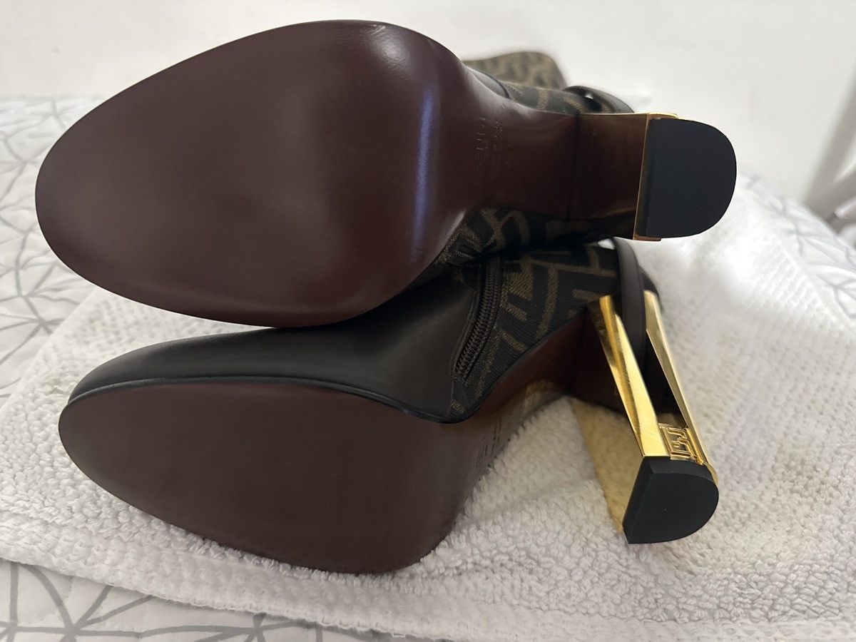Fendi Delfina Size US 6.5 / IT 36.5 - 14 Thumbnail