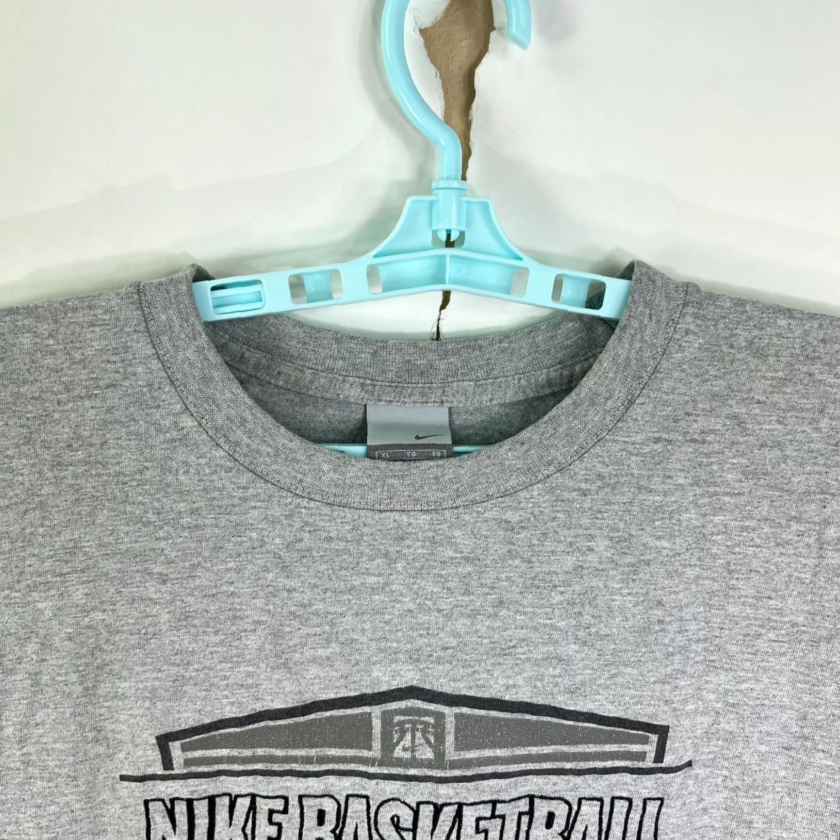 Nike VINTAGE Nike Basketball T Shirt XL Gray Ballers 90s Mens Size US XL / EU 56 / 4 - 3 Thumbnail