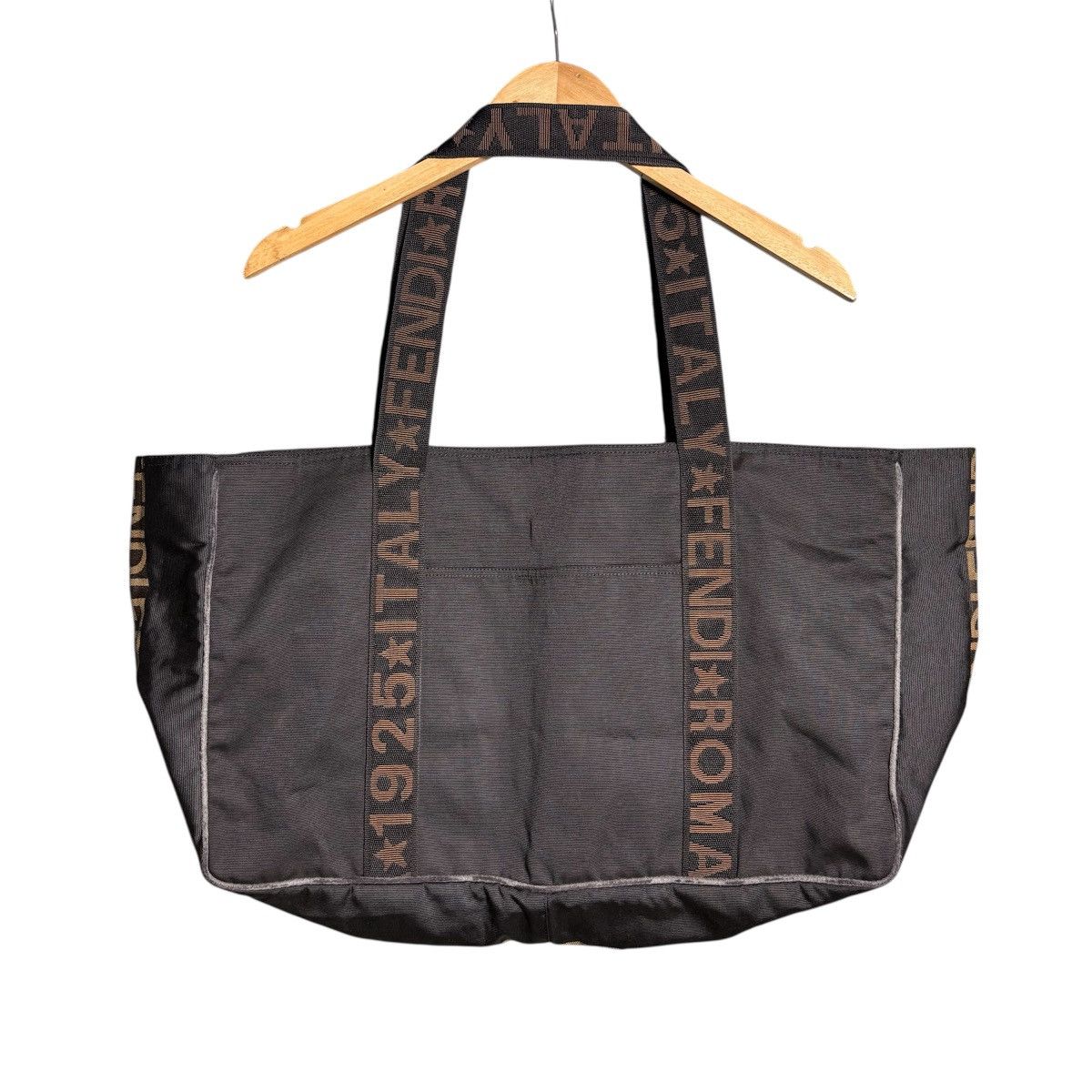 Fendi Fendi Roma Big Canvas Tote Bag Size ONE SIZE - 2 Thumbnail