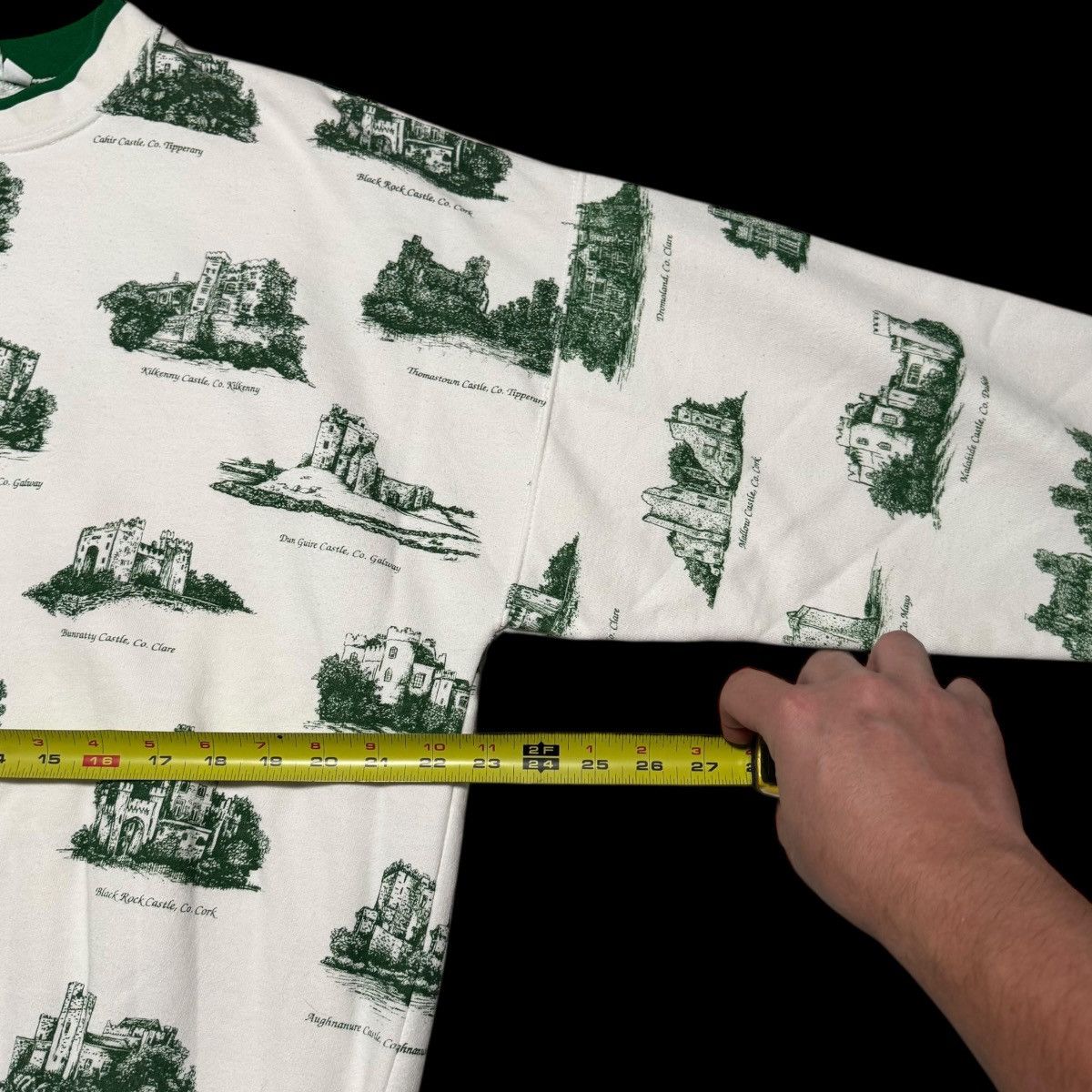 Vintage Vintage 90s Castle Ireland AOP Sweatshirt XL FLAWS Size US XL / EU 56 / 4 - 5 Thumbnail