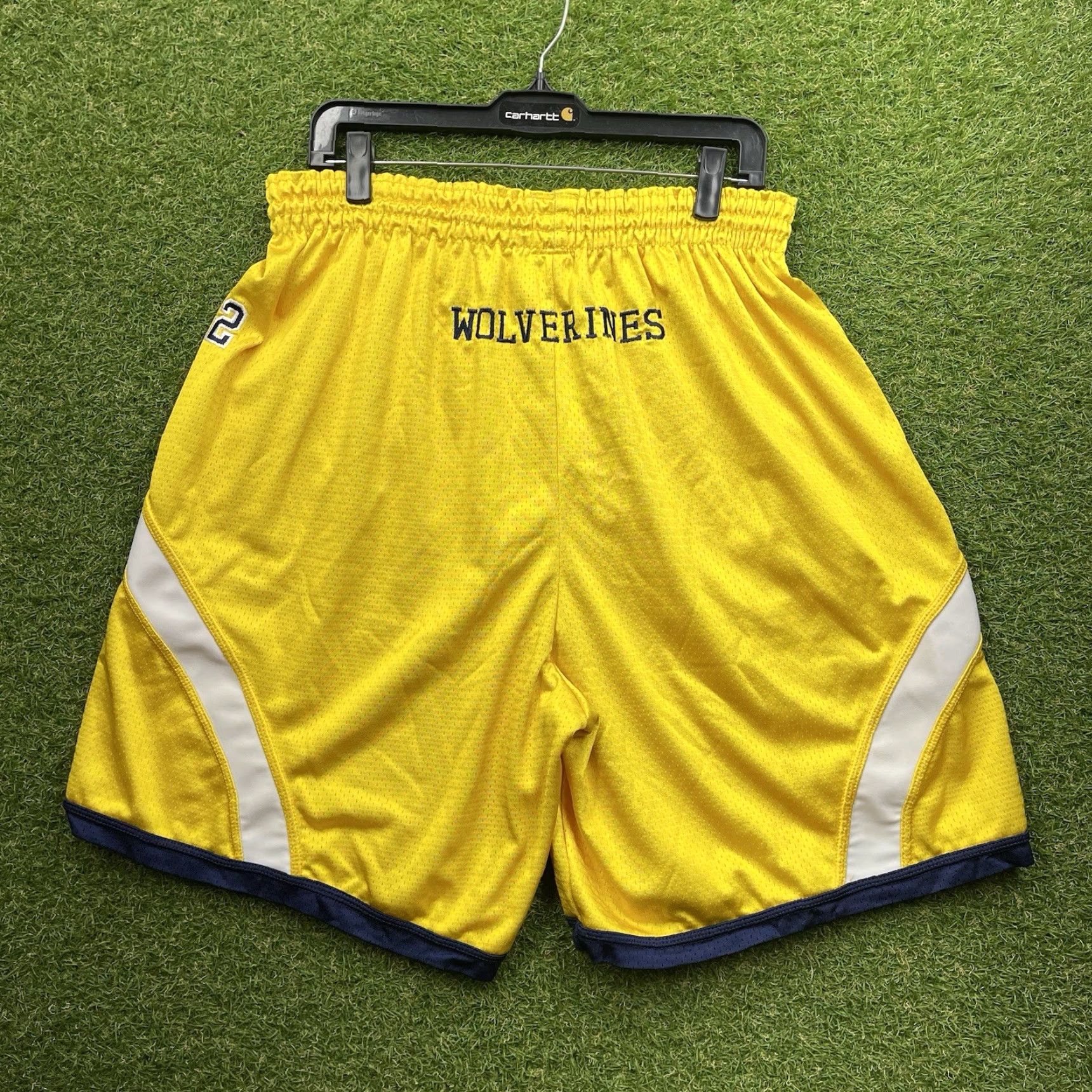 Adidas VINTAGE adidas Michigan Wolverines Shorts Mens XL Yellow Jersey Lounge Team Issued Basketball Pockets Logo Embroidered Size US 36 / EU 52 - 2 Thumbnail