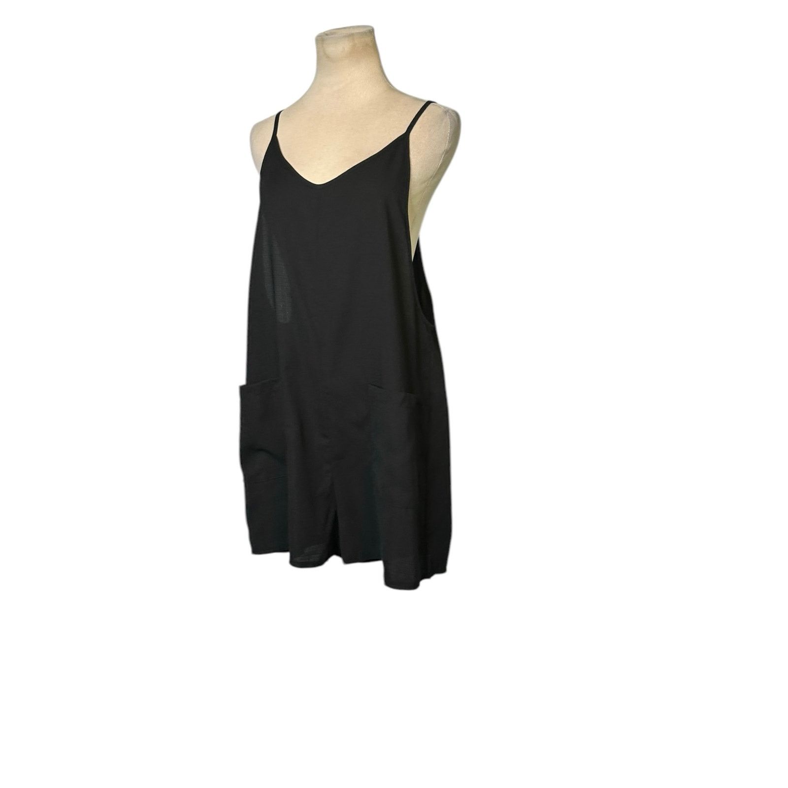 Shein Shein Black Double Pocket Sleeveless Racerback Romper Medium Size 28" / US 6 / IT 42 - 11 Thumbnail