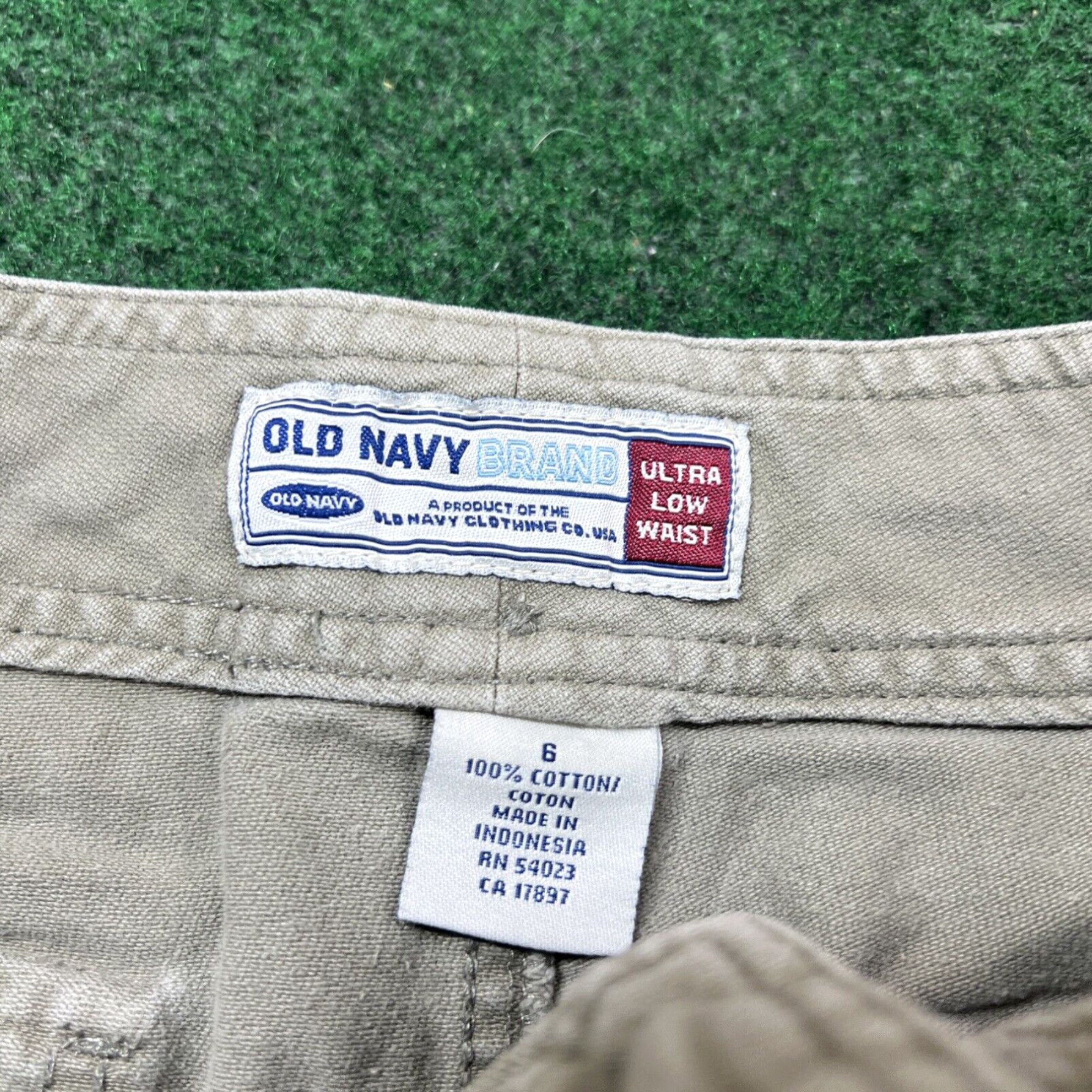 Old Navy Old Navy Womens Shorts Army Green Ultra Low Waist 3 Inch Inseam Casual Sz 6(29) Size 28" / US 6 / IT 42 - 5 Thumbnail
