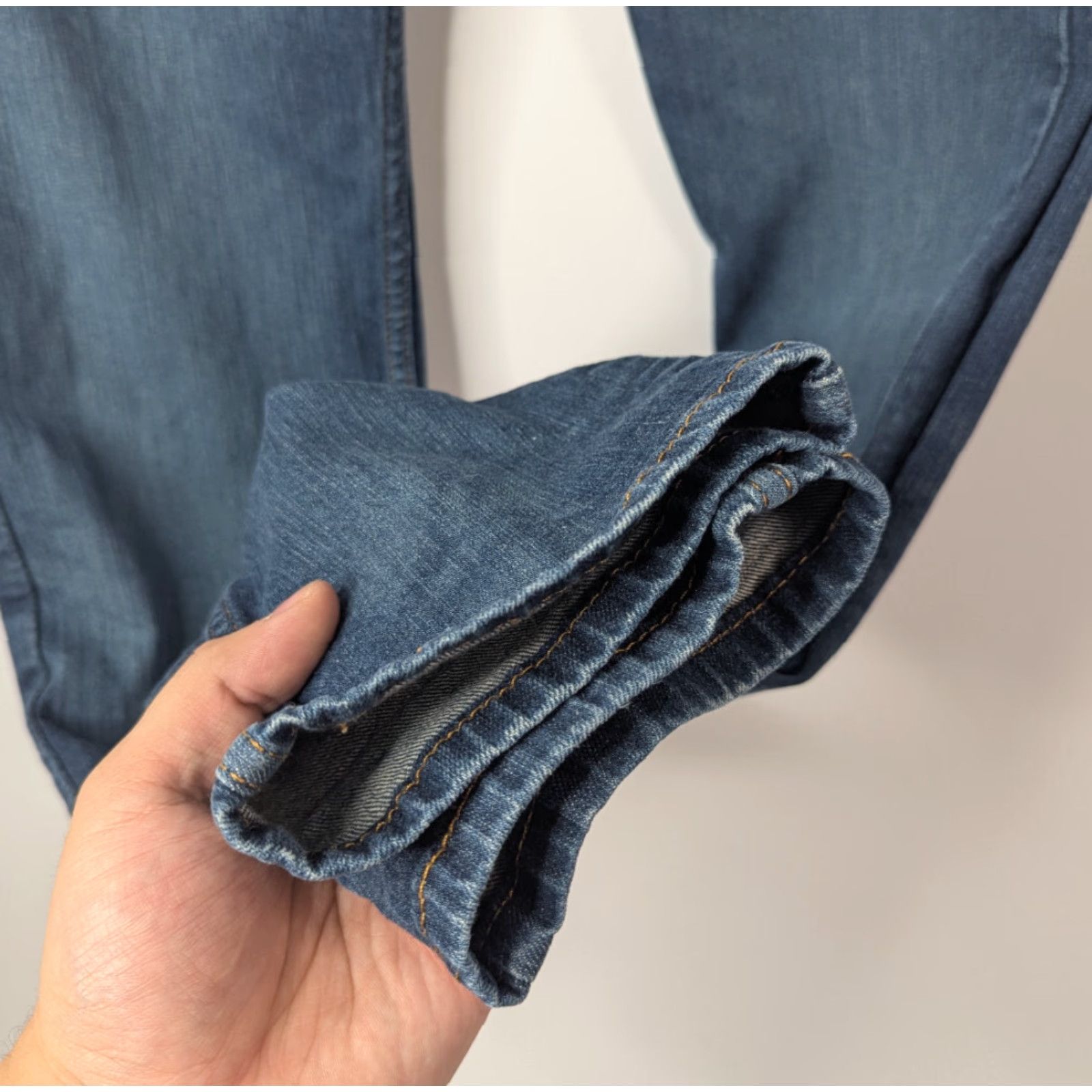 Levi's VINTAGE Levis 502 Jeans Mens 29x32 Straight Classic Cotton Denim Grunge Dark Blue Size US 28 / EU 44 - 5 Thumbnail