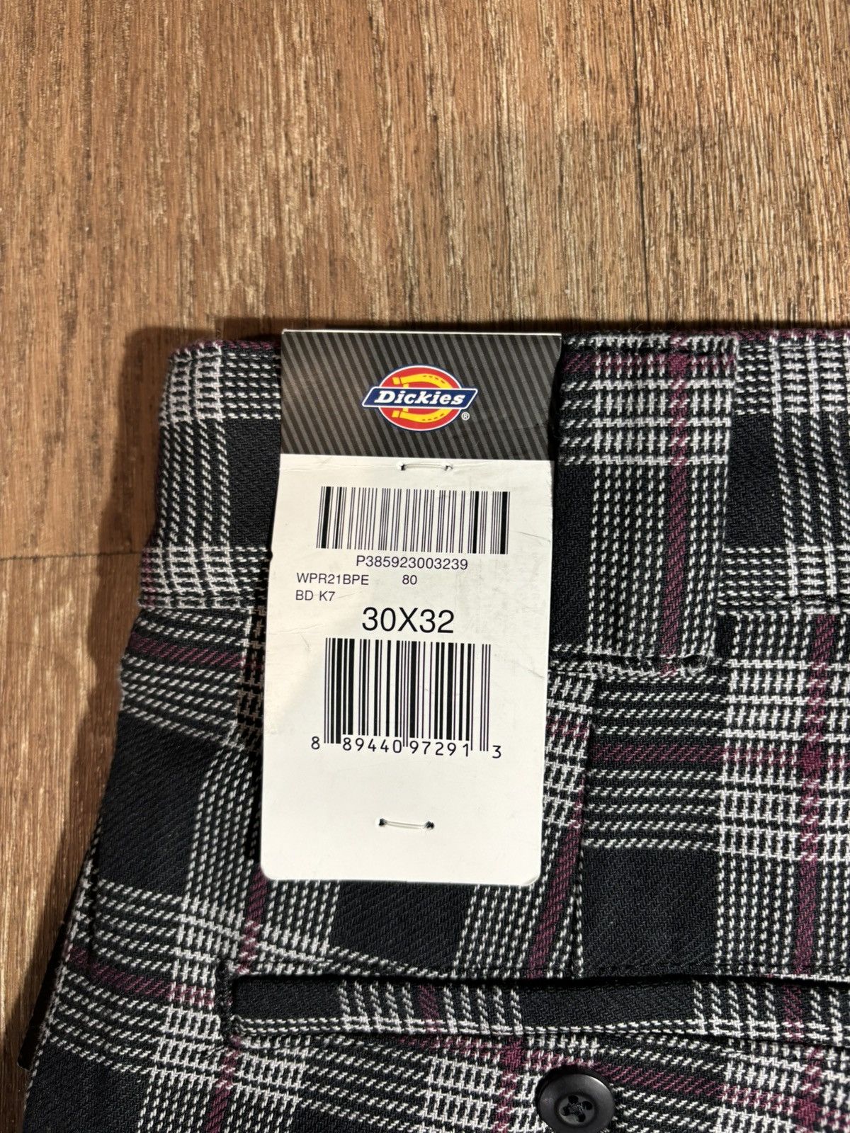Dickies ***FINAL DROP***RARR BNWT DICKIES REGULAR FIT CHECKER 30x32 Size US 30 / EU 46 - 15 Thumbnail