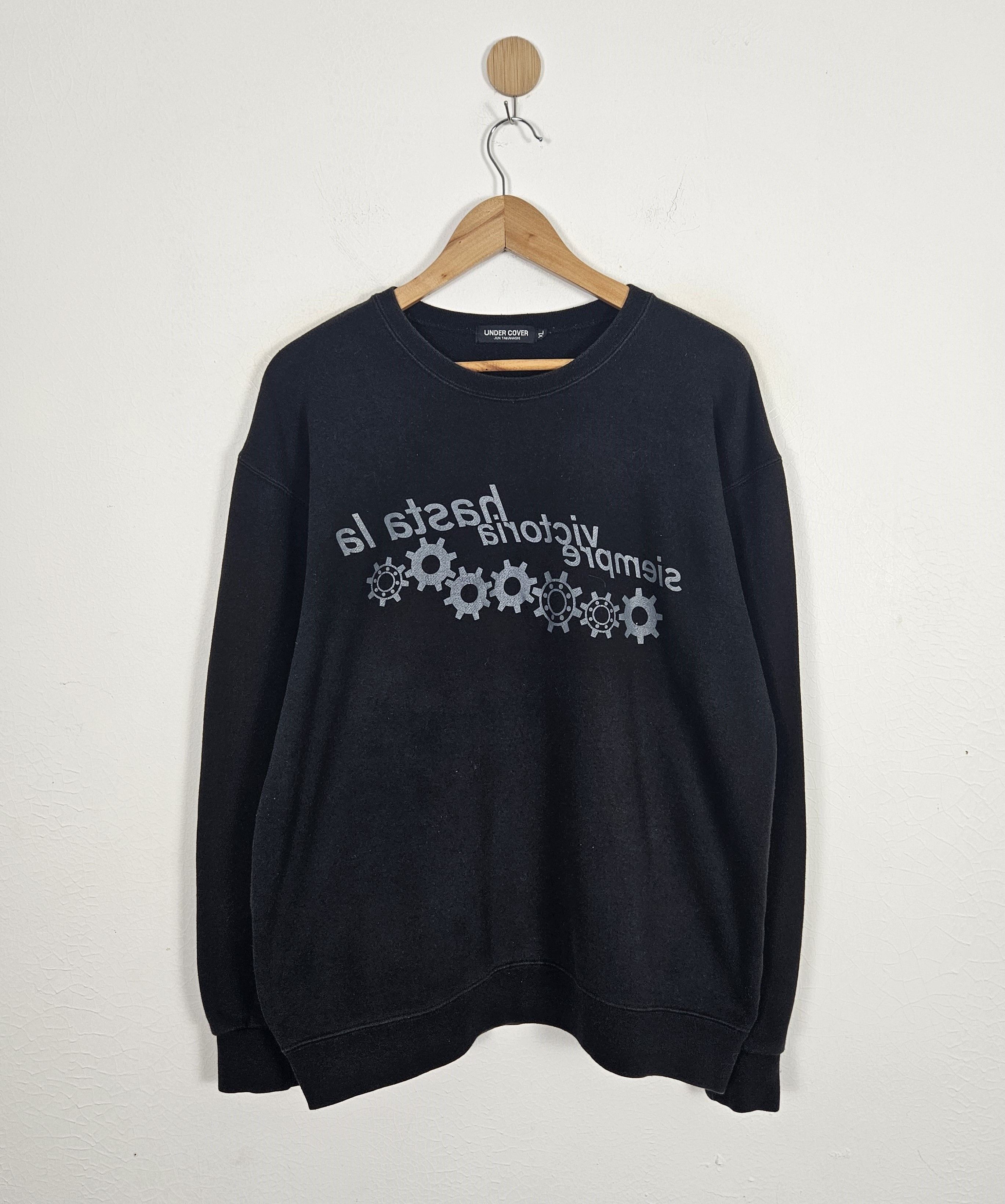 image of Undercover Ss98 Hasta La Victoria Siempre Sweatshirt in Black, Men's (Size XL)