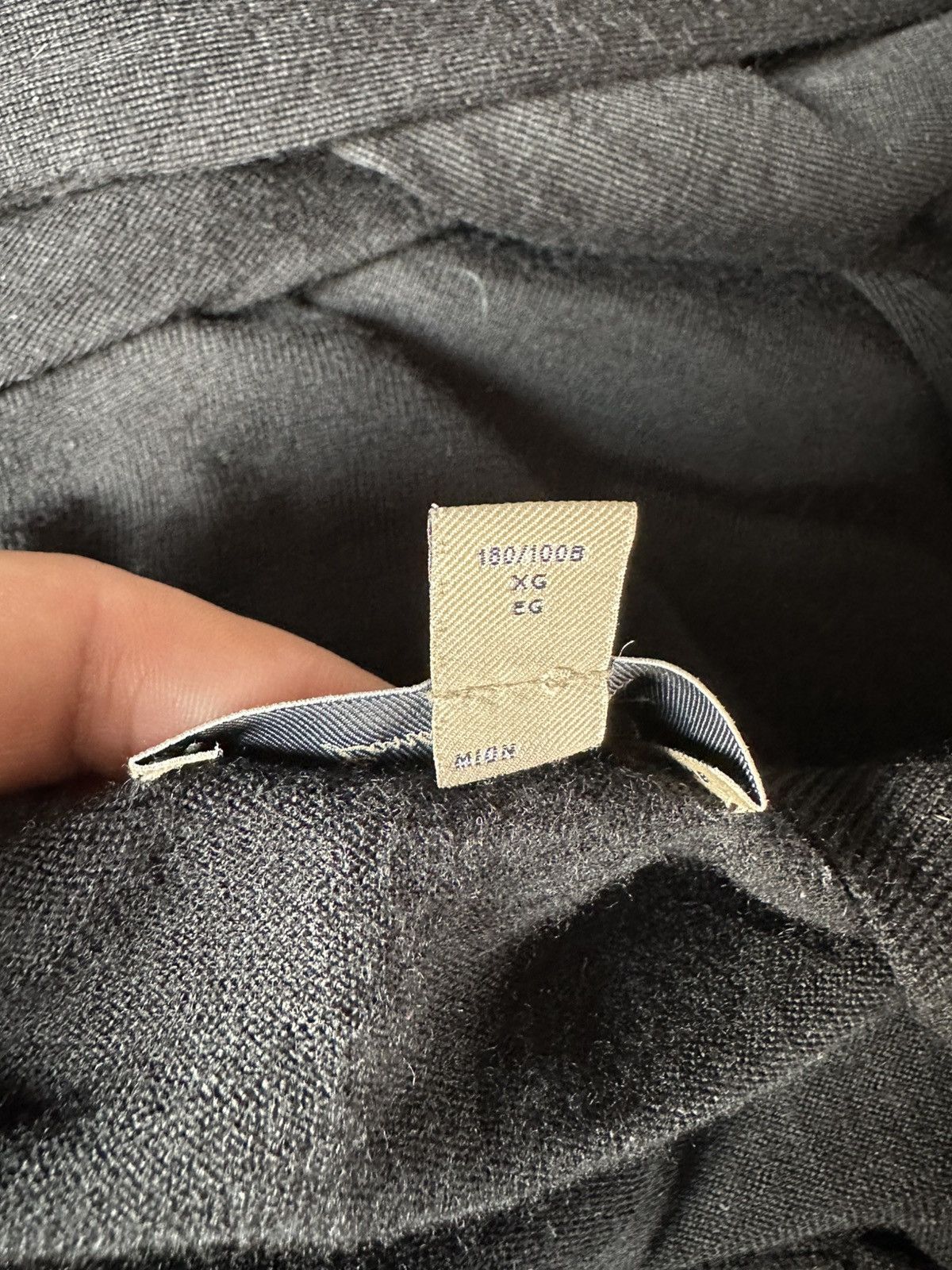 Burberry Burberry merino wool V-neck sweater Size US XL / EU 56 / 4 - 8 Thumbnail