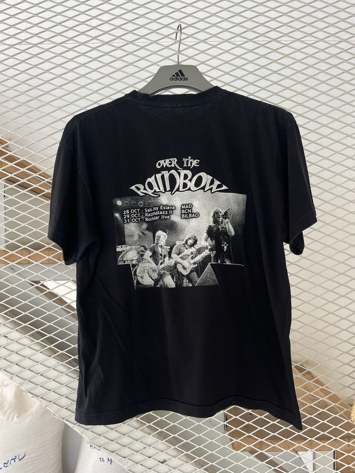 Band Tees × Vintage Vintage Over The Rainbow Tour Band Tshirt Size US M / EU 48-50 / 2 - 3 Thumbnail