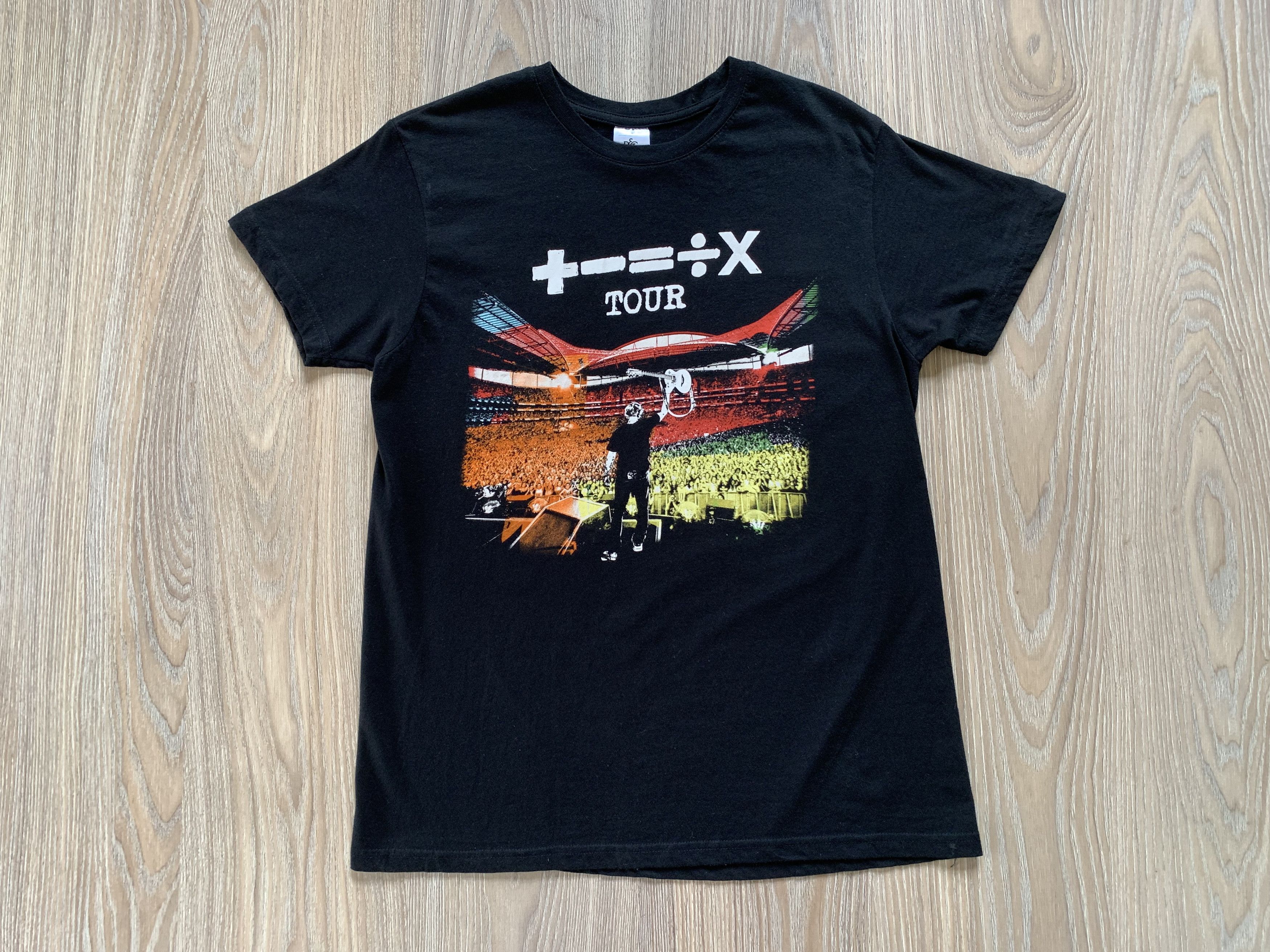 Band Tees Ed Sheeran 2022 Tour T Shirt Size US S / EU 44-46 / 1 - 2 Thumbnail
