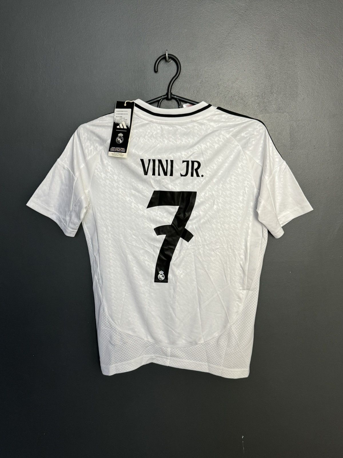 Adidas KIDS New Real Madrid 24/25 Home Vinicius Jr Football Jersey Size US XS / EU 42 / 0 - 1 Thumbnail