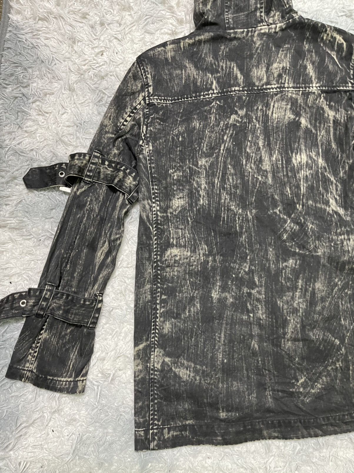 If Six Was Nine 1990s BERNING SHO DENIM JACKET BONDAGE RARE DESIGN Size US M / EU 48-50 / 2 - 16 Thumbnail