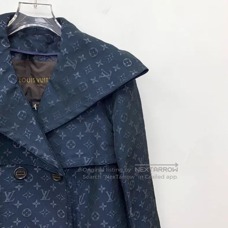Louis Vuitton Louis Vuitton Dark blue logo, full print, lapel, double-br Size XXS / US 00 / IT 34 - 3 Thumbnail