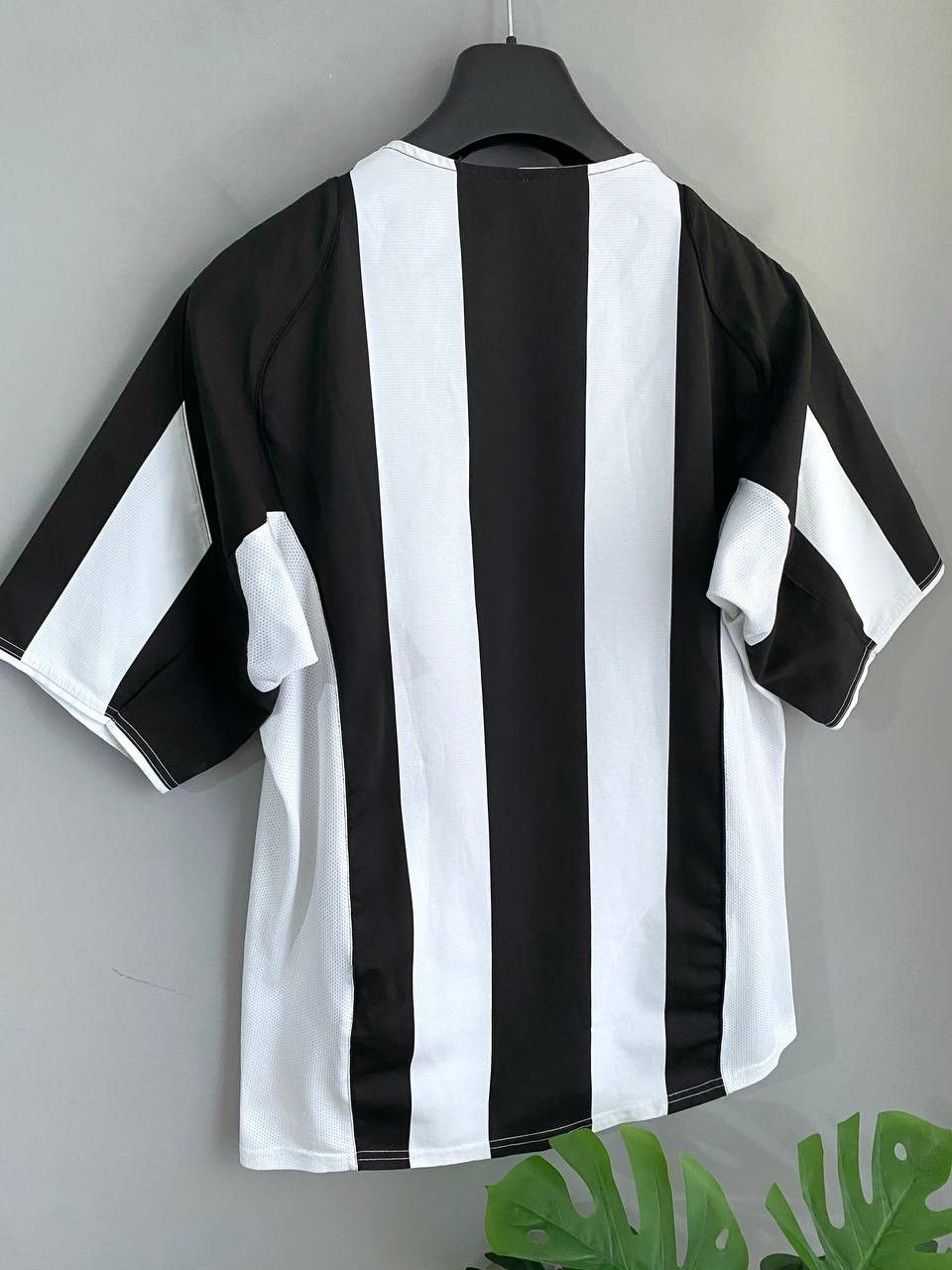 Nike FC Juventus 2004/2005 Home Soccer Jersey Football Shirt, M Size US M / EU 48-50 / 2 - 21 Thumbnail