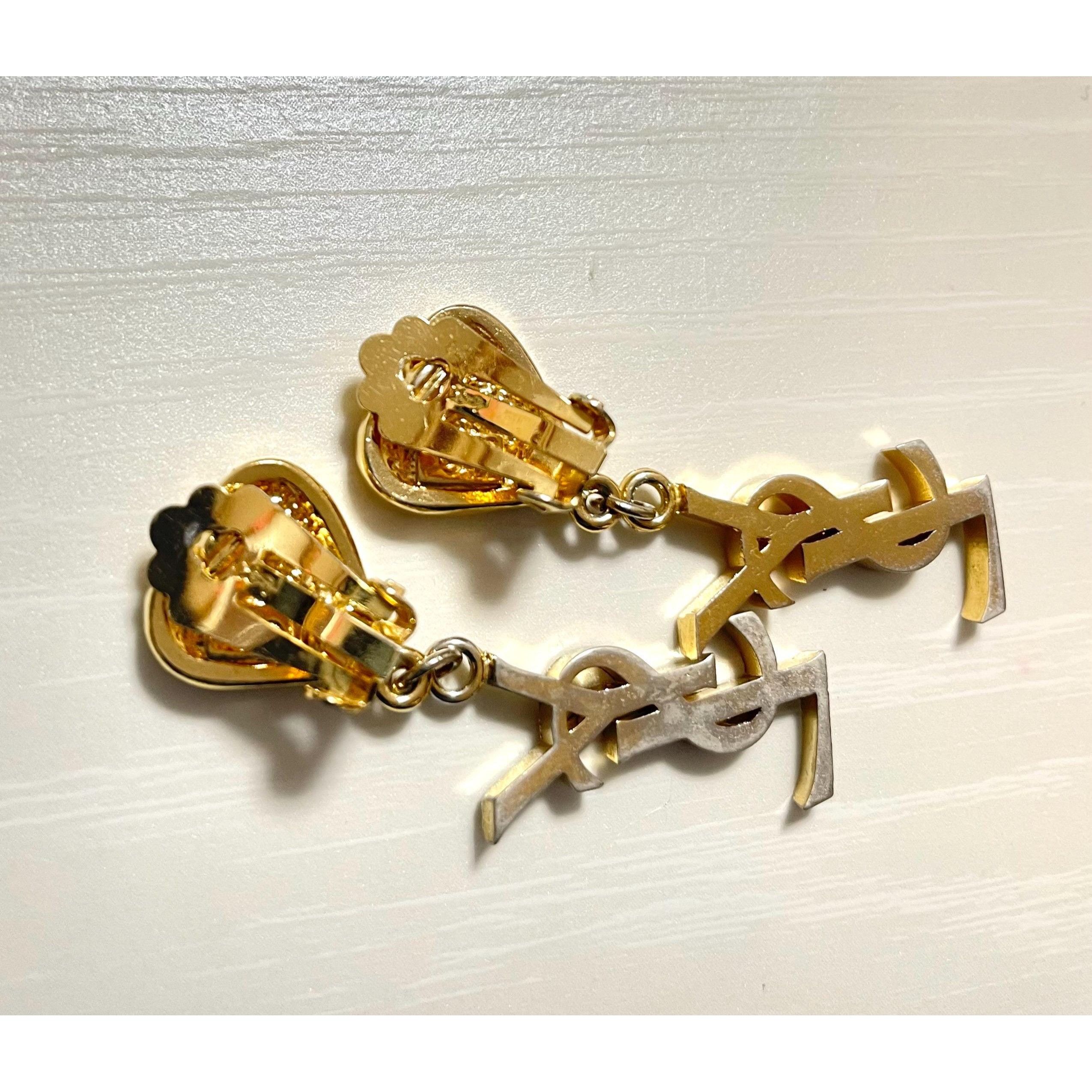 Yves Saint Laurent Vintage Yves Saint Laurent golden logo and heart earrings Size ONE SIZE - 6 Thumbnail