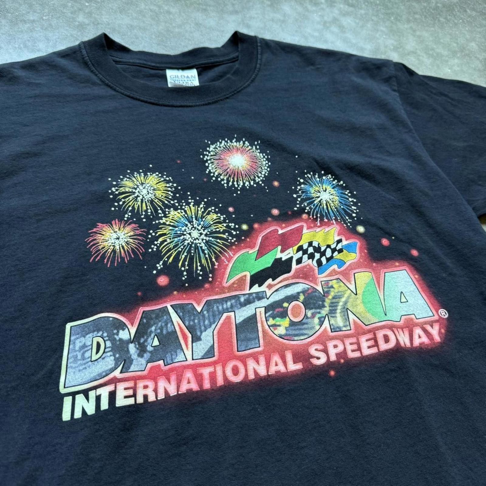 Gildan Glow In The Dark Daytona International Speedway Fireworks Size US L / EU 52-54 / 3 - 3 Thumbnail