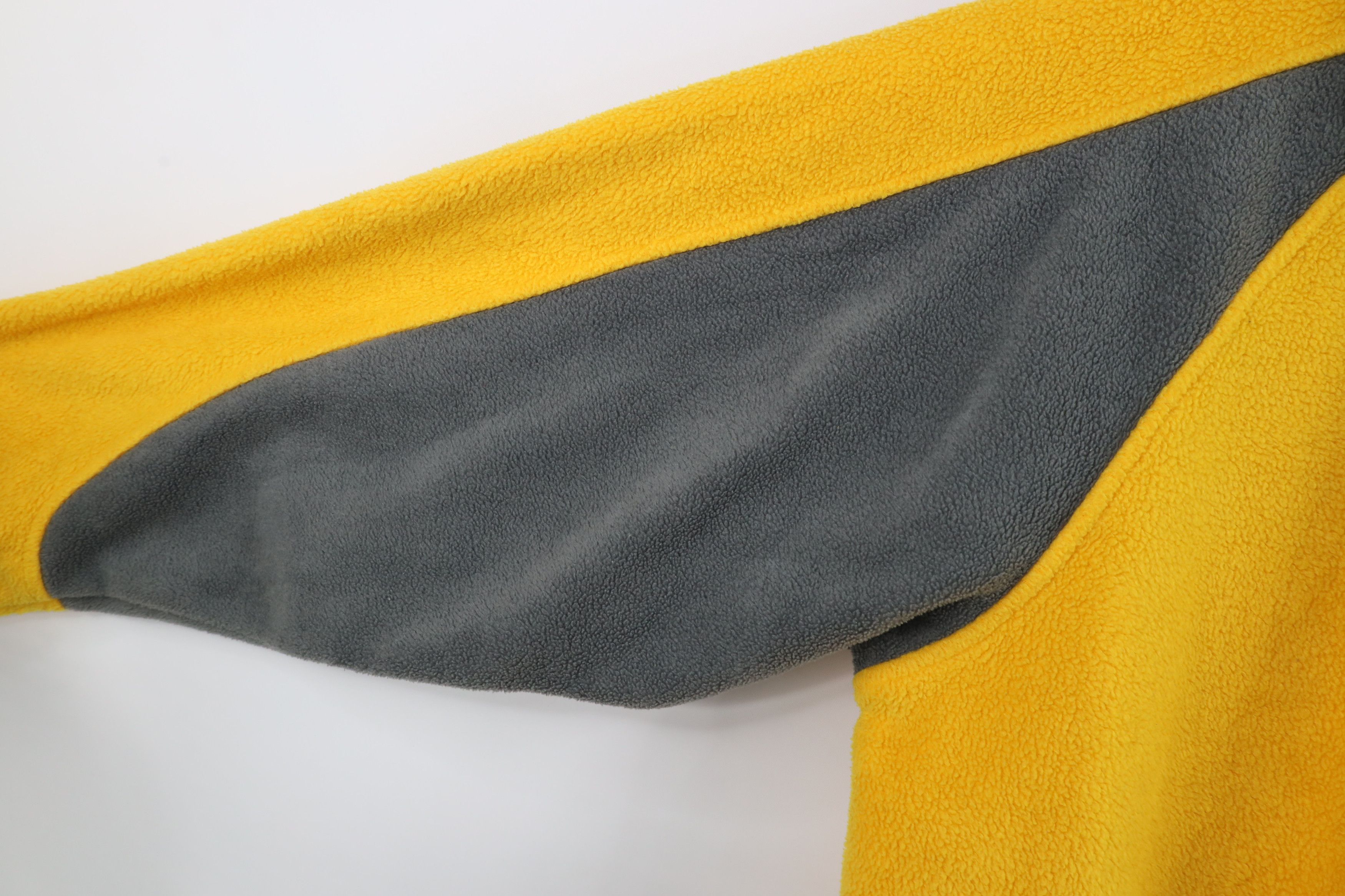 Vintage Vintage 90s Ski Doo Bombardier Racing Team Fleece Sweater Size US XL / EU 56 / 4 - 5 Thumbnail