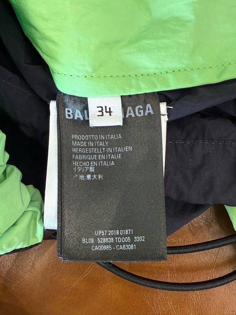 Balenciaga Balenciaga size 34 Black body with fluorescent green stitc Size XS / US 0-2 / IT 36-38 - 5 Thumbnail