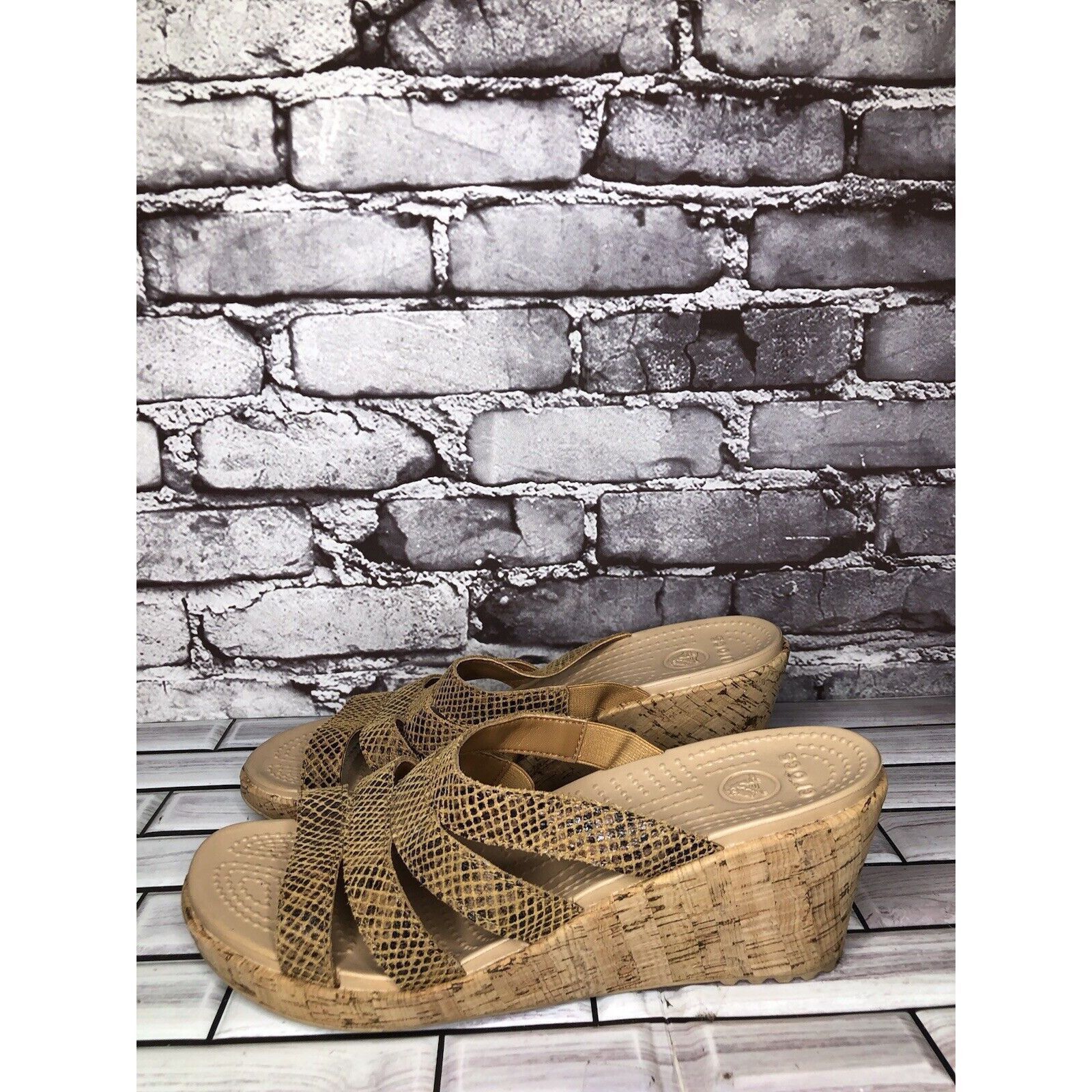 Crocs Crocs A-Leigh Gold Leather Snake Print Cork Wedge Sandals Wo Size US 11 / IT 41 - 6 Thumbnail