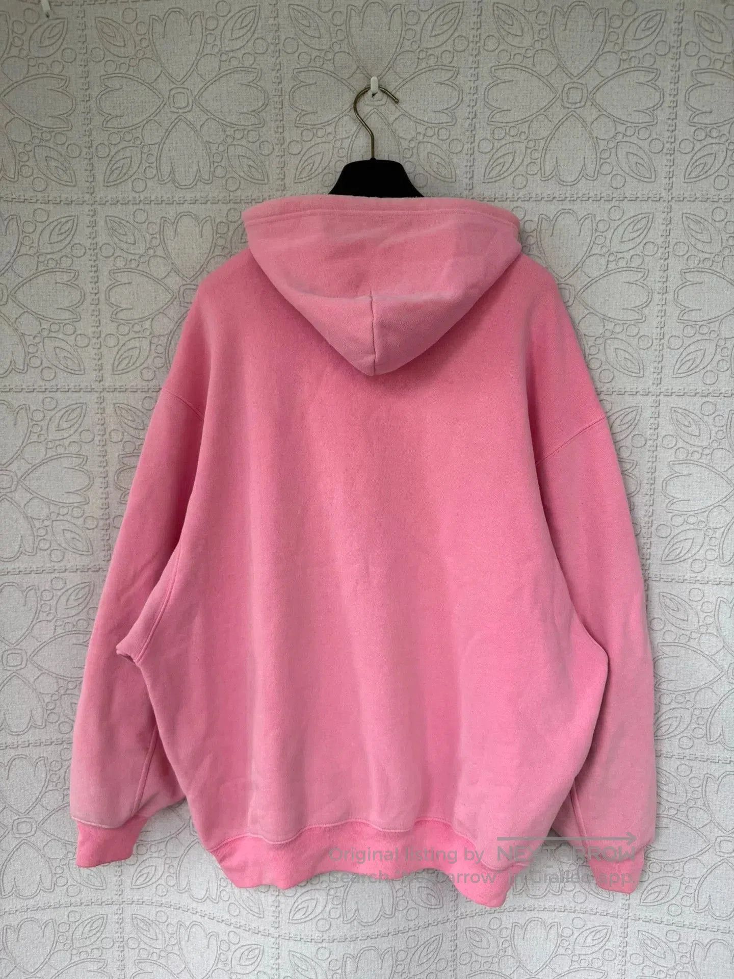 Balenciaga balenciaga pink embroidered hoodie size xs. Size XS / US 0-2 / IT 36-38 - 2 Thumbnail