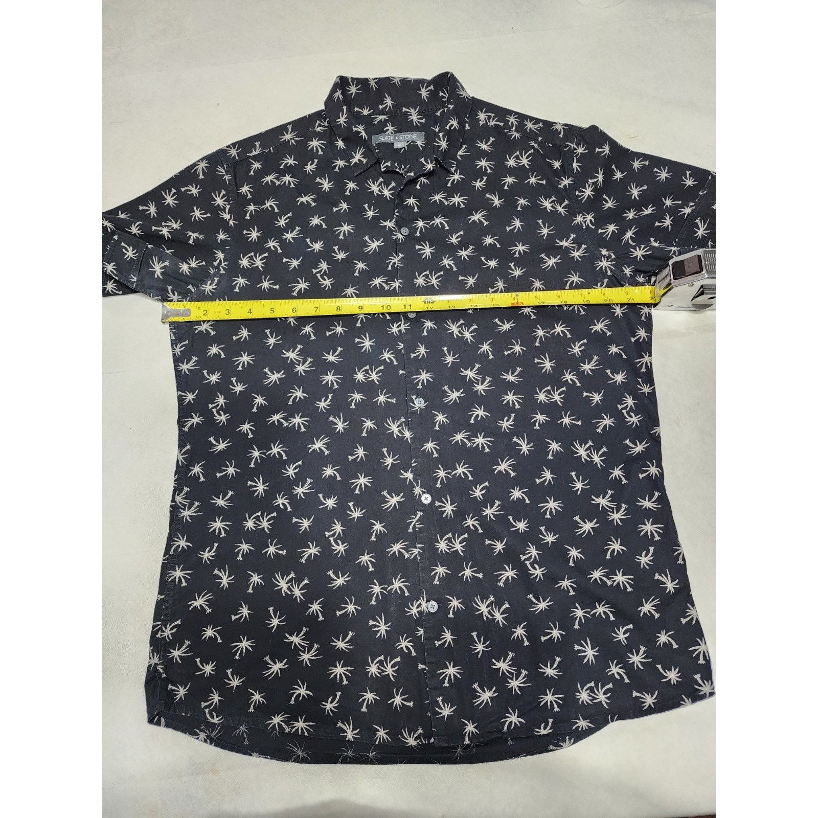 Slate & Stone Slate & Stone Mens shortsleeve Shirt Black &White palms M Size US M / EU 48-50 / 2 - 3 Thumbnail