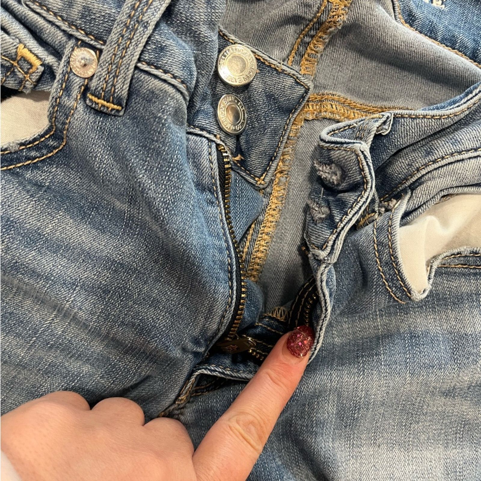 American Eagle Outfitters American Eagle Crop Jeans Ripped Super Stretch Denim Blue 6 Size 28" / US 6 / IT 42 - 6 Thumbnail
