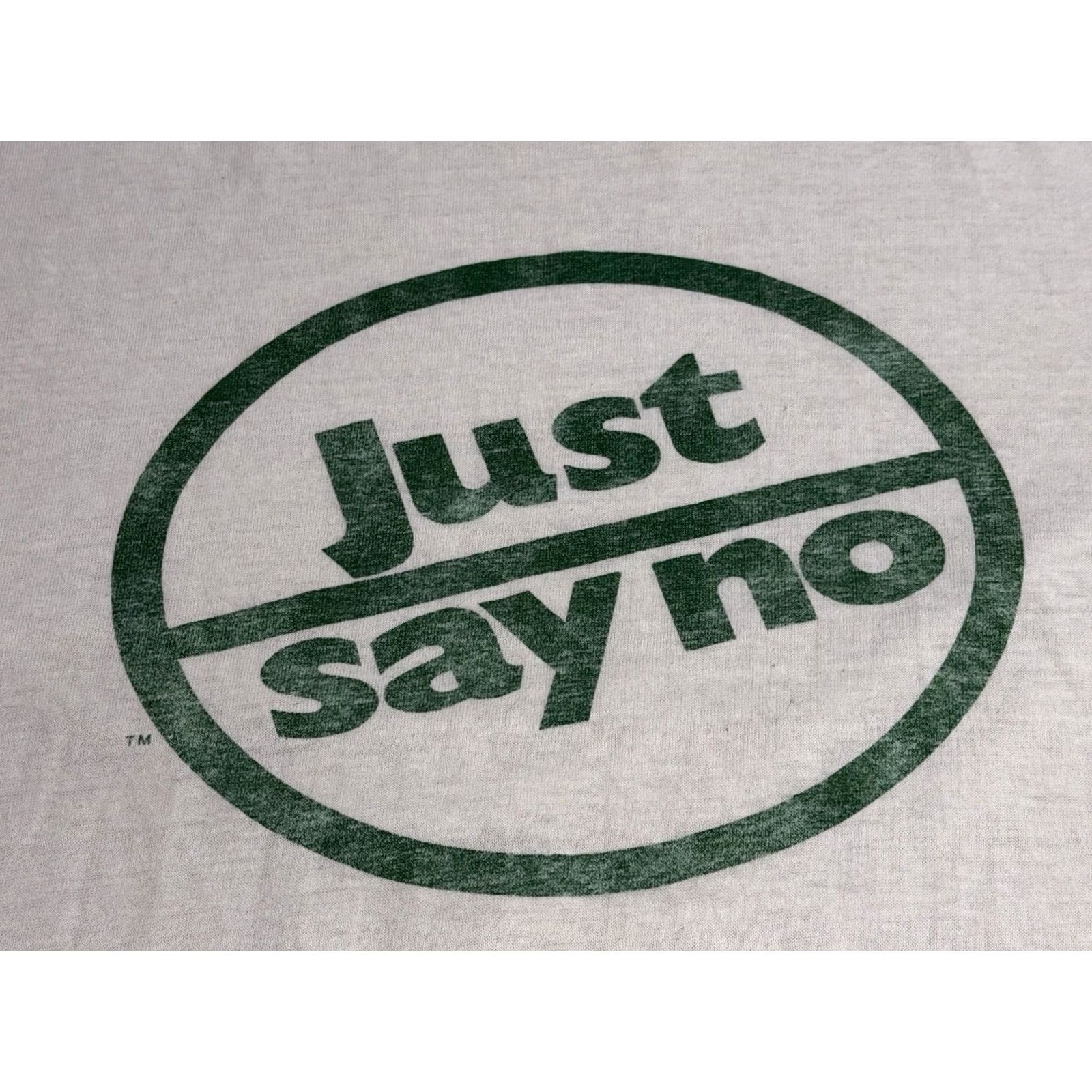 Vintage Vintage 80s Just Say No T-Shirt War On Drugs Nancy Reagan Paper Thin Size L Boxy Unisex Adults White Crew Neck Short Sleeve 80s Mens Womens Boys Girls Size US L / EU 52-54 / 3 - 3 Thumbnail