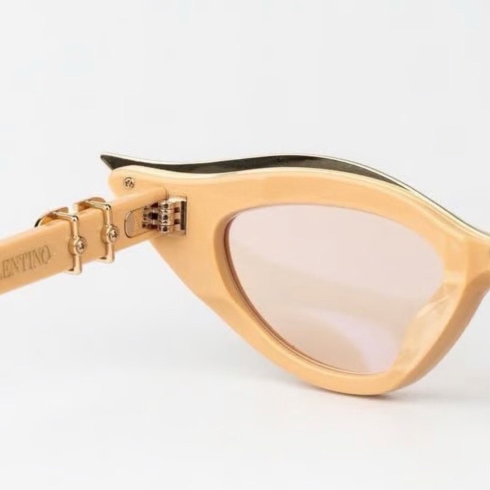 Valentino New! Valentino VLS 114C Stylish Beige Sunglasses, Authentic Size ONE SIZE - 11 Thumbnail