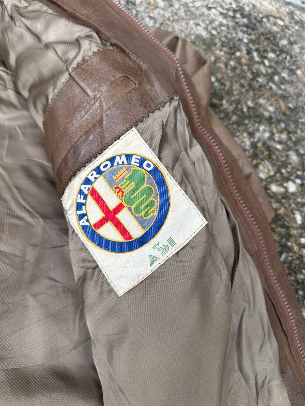 Genuine Leather ALFAROMEO VINTAGE LATHER JACKET Size US M / EU 48-50 / 2 - 6 Thumbnail