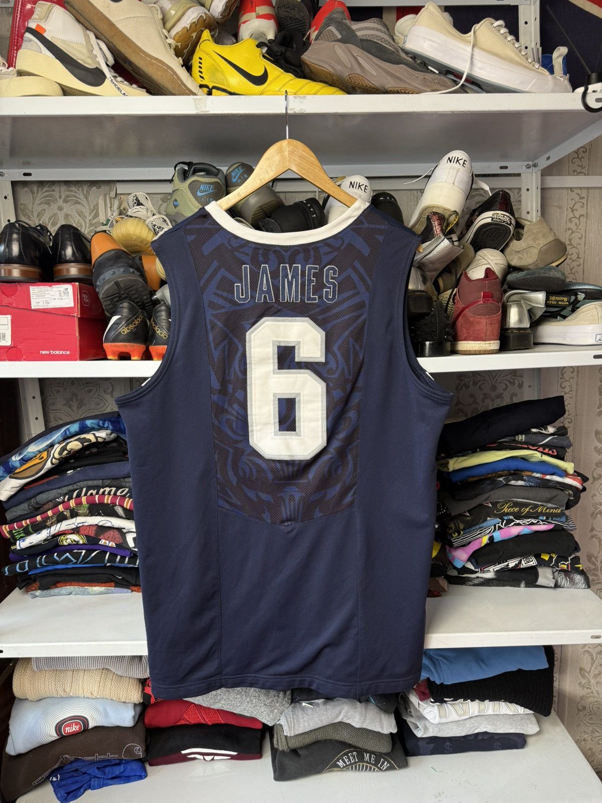 NBA Vintage Y2K Lebron James Team USA NBA Olympics Jersey L Size US L / EU 52-54 / 3 - 3 Thumbnail