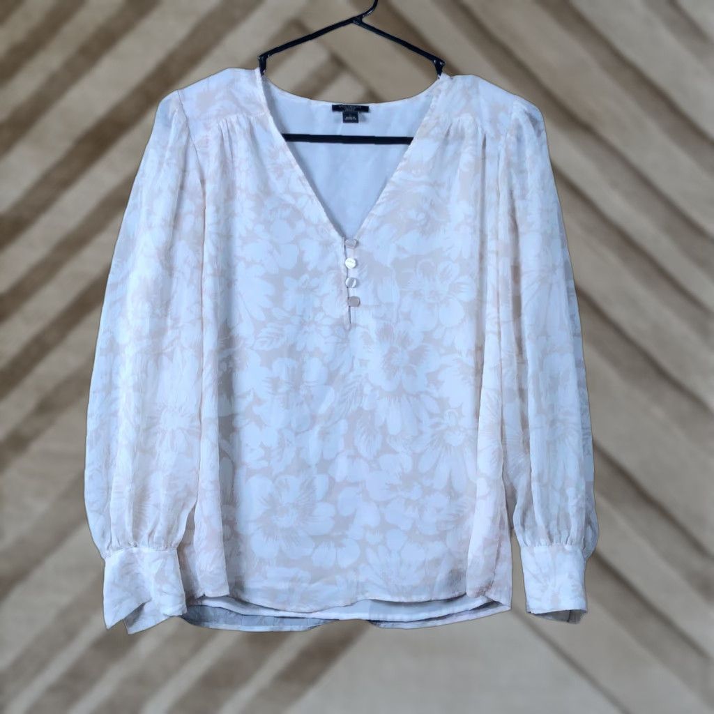 Ann Taylor Ann Taylor Factory Blouse Tan White Floral Lined V Neck Long Sleeve PS Petite Lightweight Sheer Chiffon Floral Pattern Casual Workwear Womens Blouse Size S / US 4 / IT 40 - 1 Thumbnail