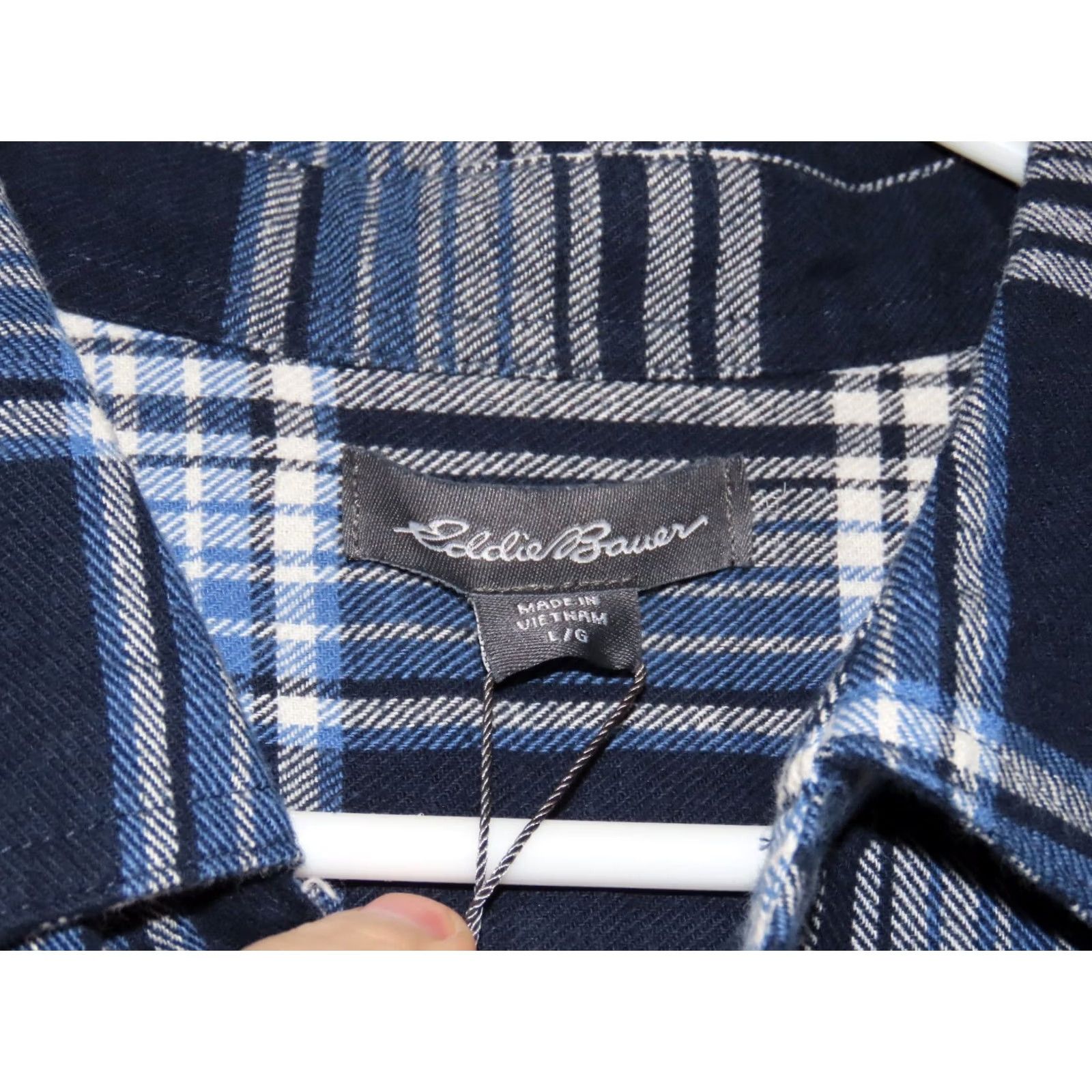 Eddie Bauer VINTAGE? No. Eddie Bauer Men's L Blue Plaid Flannel Shirt Long Sleeve Work Casual NWT Size US L / EU 52-54 / 3 - 5 Thumbnail