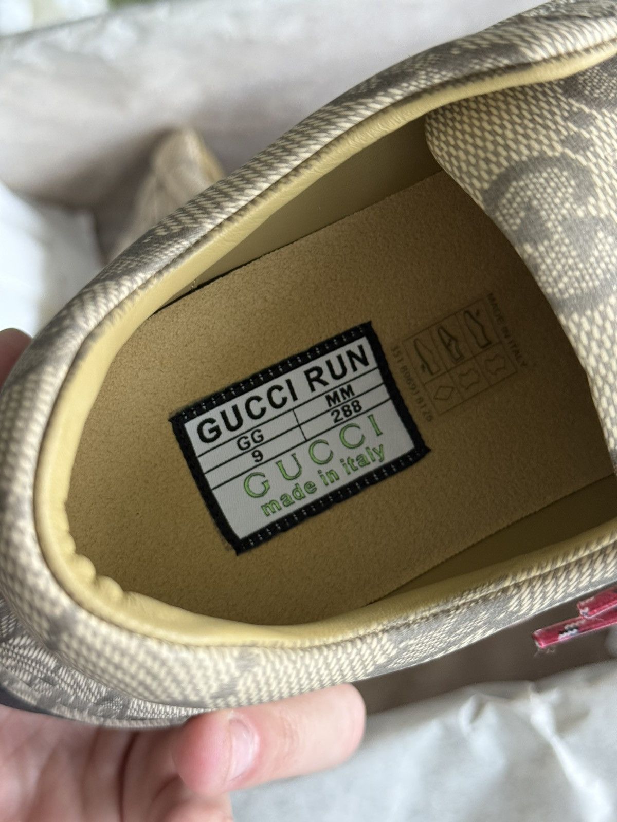 Gucci Gucci Run Sneaker Beige Ebony Monogram Size 9 US Size US 9 / EU 42 - 13 Thumbnail