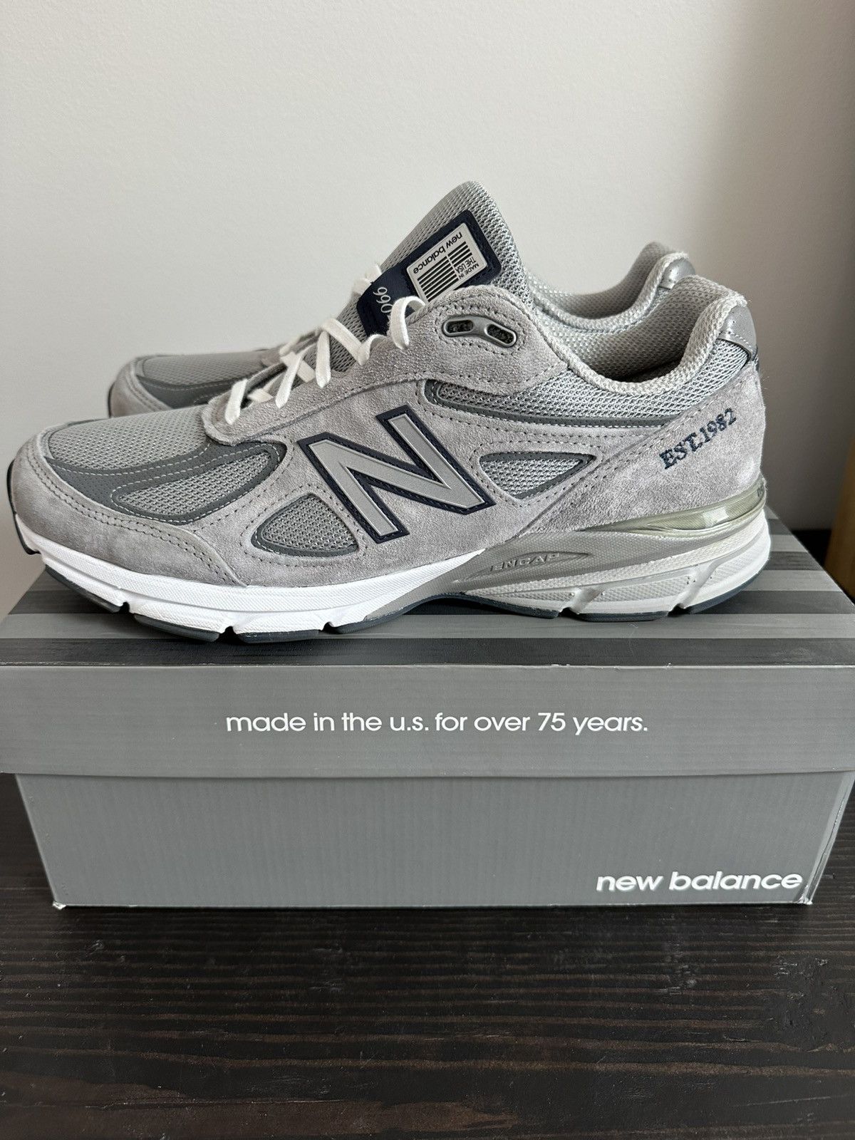 New Balance NEW BALANCE M990NB4 990v4 Limited Edition "Est. 1982" (RARE) Size US 11 / EU 44 - 1 Thumbnail