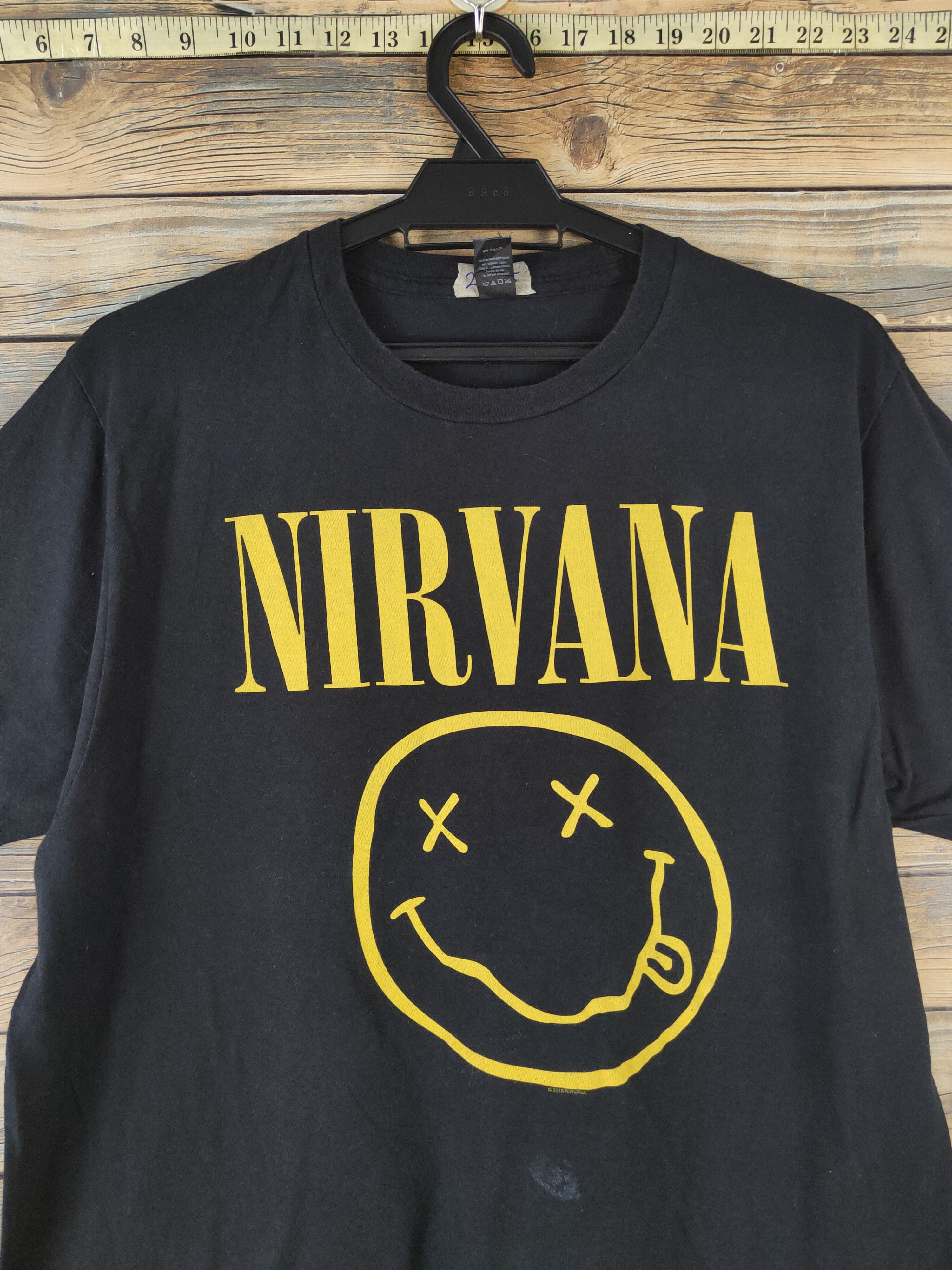 Nirvana DL Nirvana Black Short Sleeve T-shirt #2095 Size US L / EU 52-54 / 3 - 2 Thumbnail